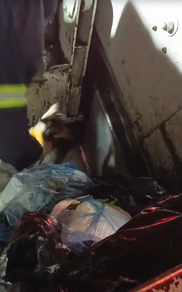 K O N T E Y N E R I B O S A L T I R K E N G O R D U K L E R I A G Z I 1053781 312673