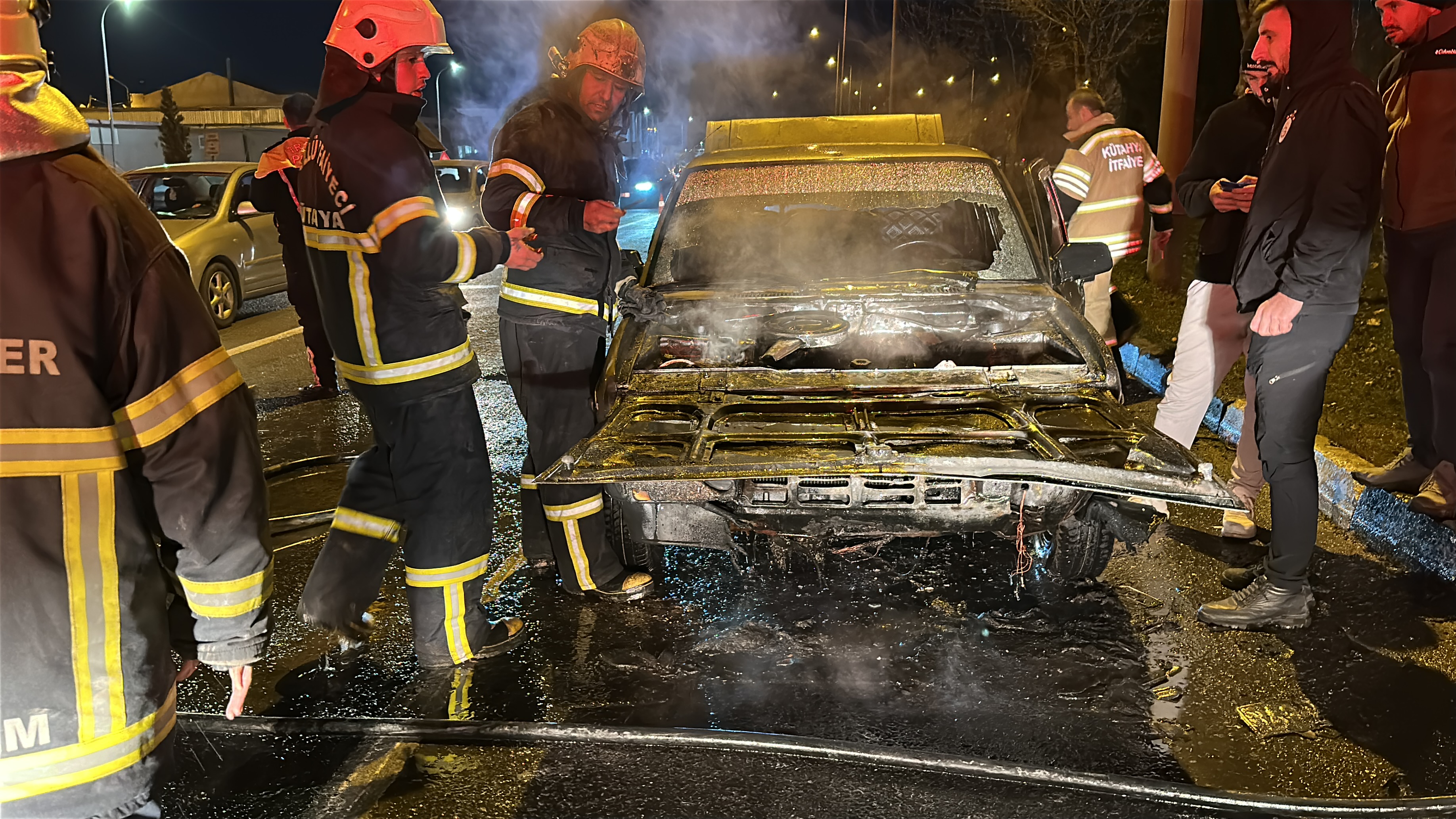 K U T A H Y A’ D A S E Y I R H A L I N D E K I O T O M O B I L Y A N D 1068298 317010