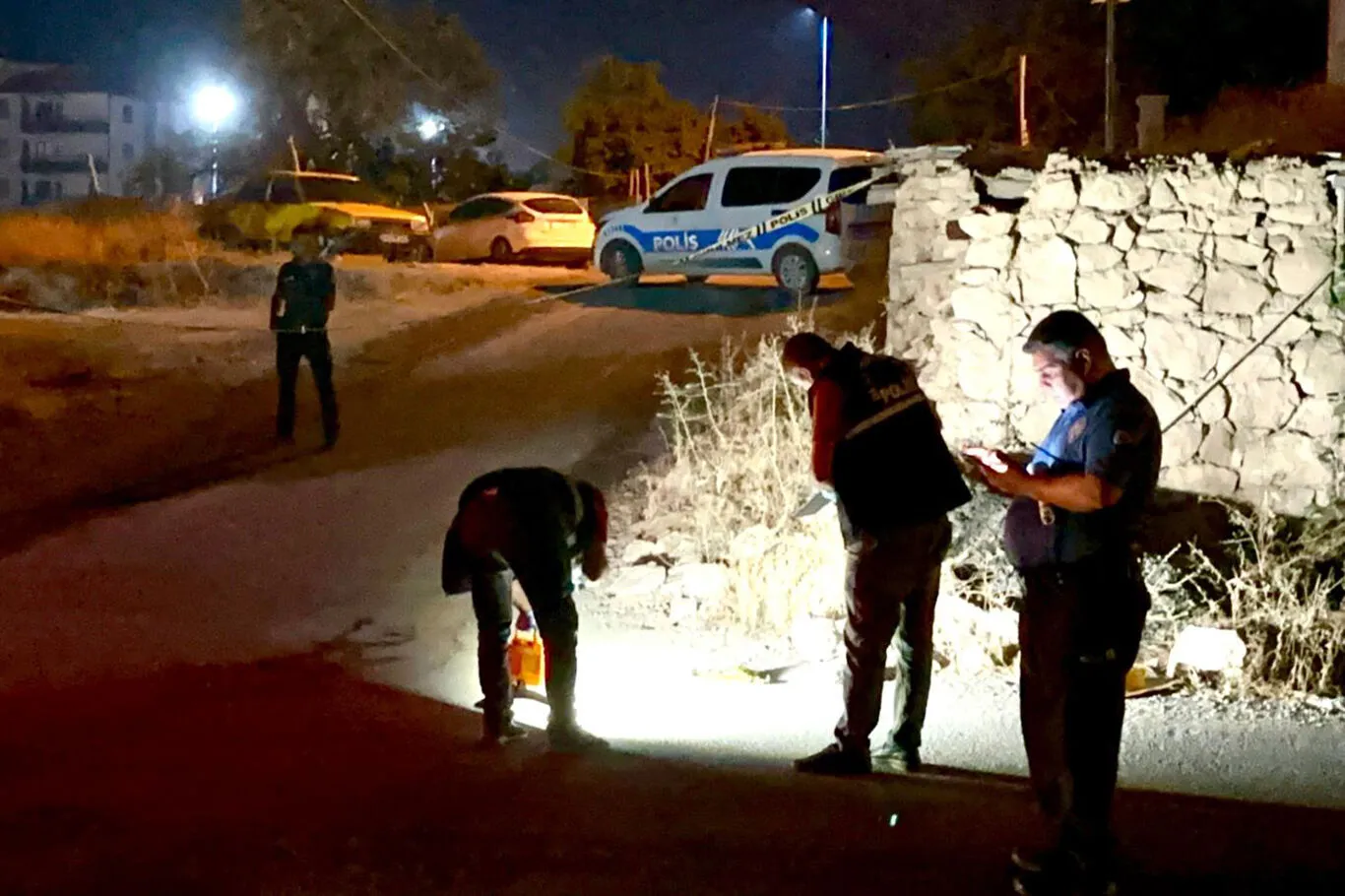 Malatyada Husumetliler Arasinda Silahli Ve Bicakli Kavga 3 Yarali