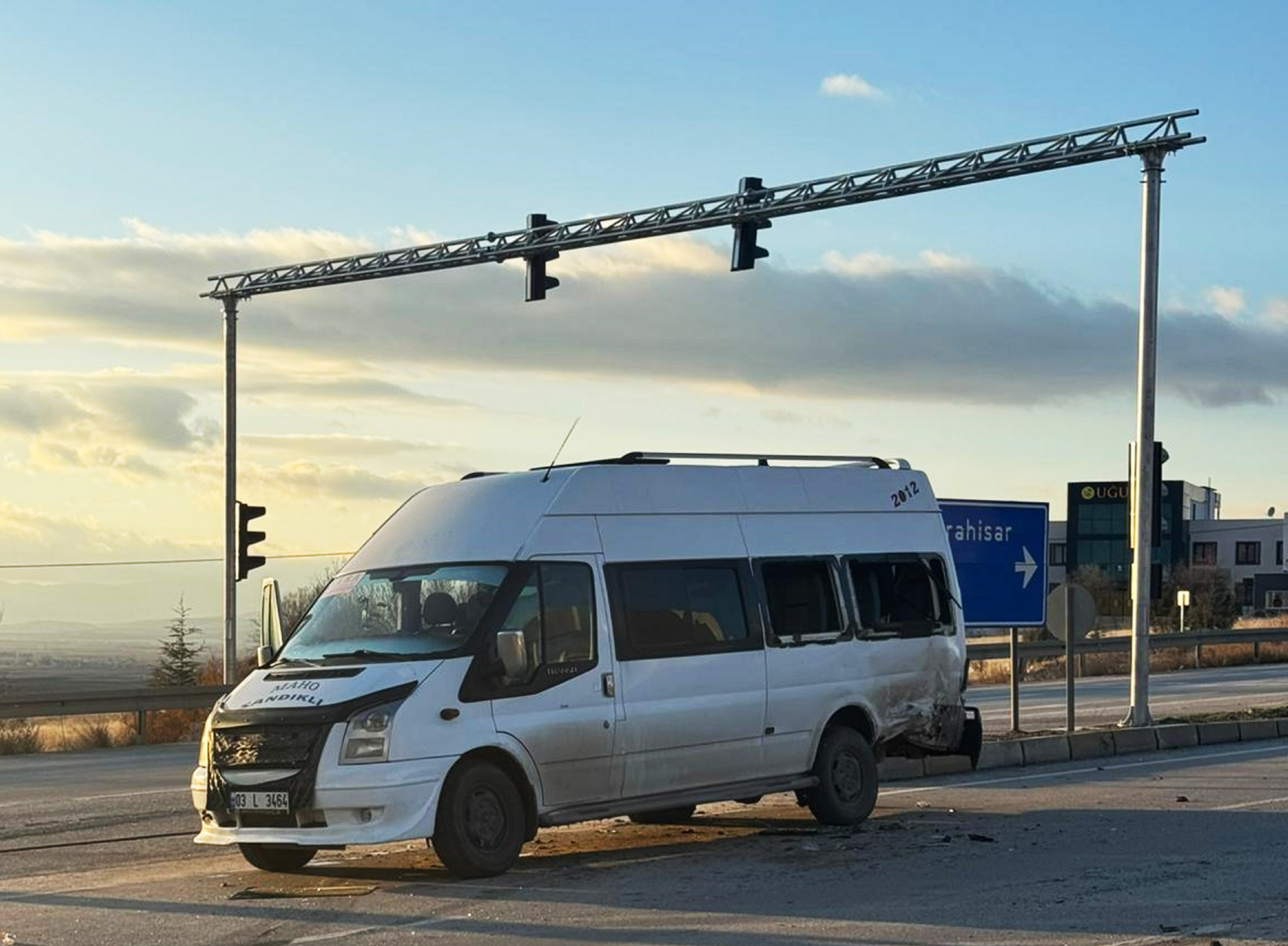 O G R E N C I S E R V I S M I N I B U S U I L E O T O M O B I L C A R 1087134 322694