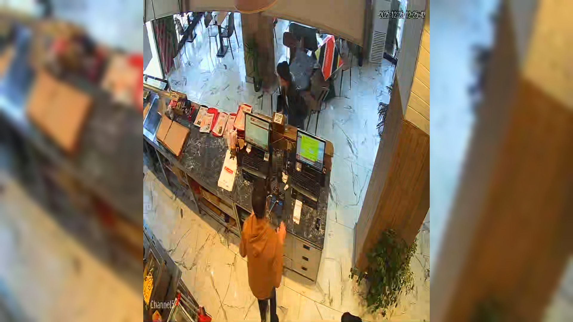 O T O M O B I L D O N E R S A L O N U N A G I R D I O A N L A R K 1080086 320567