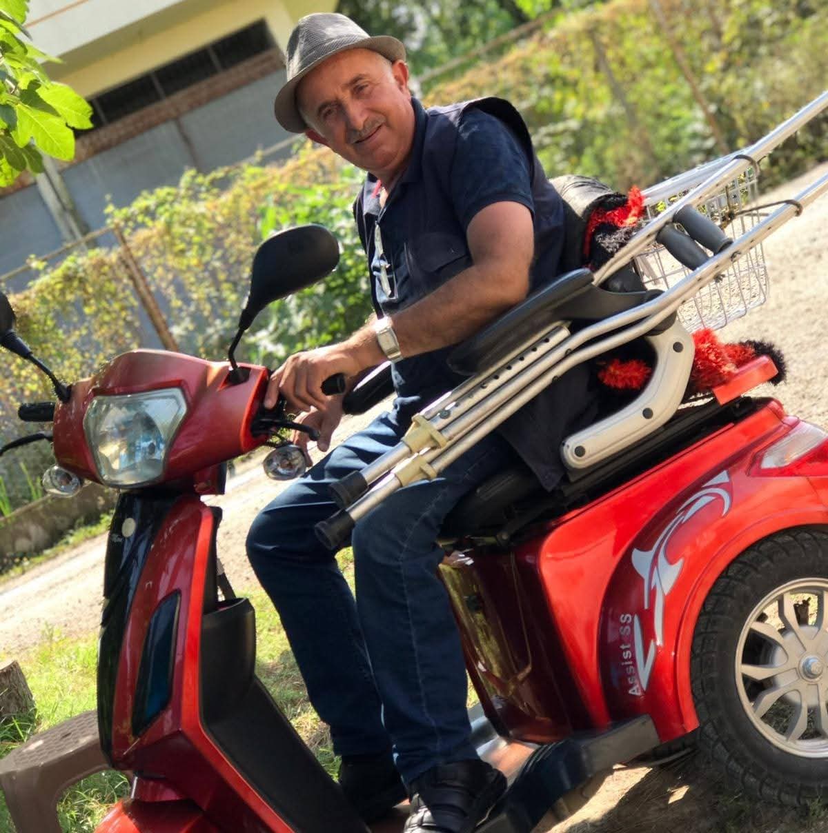 O T O M O B I L L E C A R P I S A N 3 T E K E R L E K L I M O T O S I K 1052404 312260