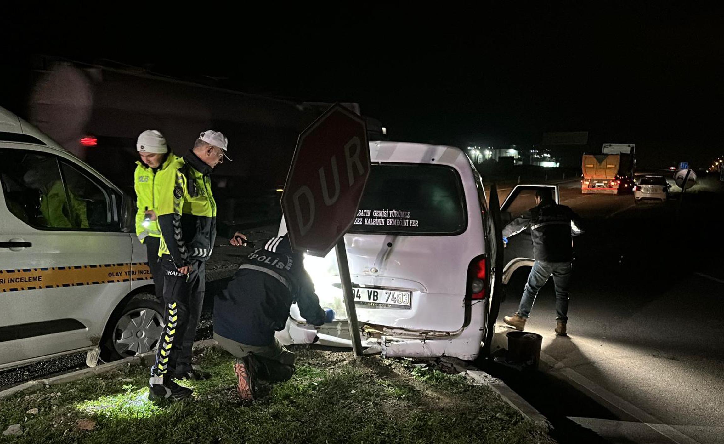 P O L I S T E N K A C A R K E N K A Z A Y A P A N M I N I B U S T E 2 1054165 312800