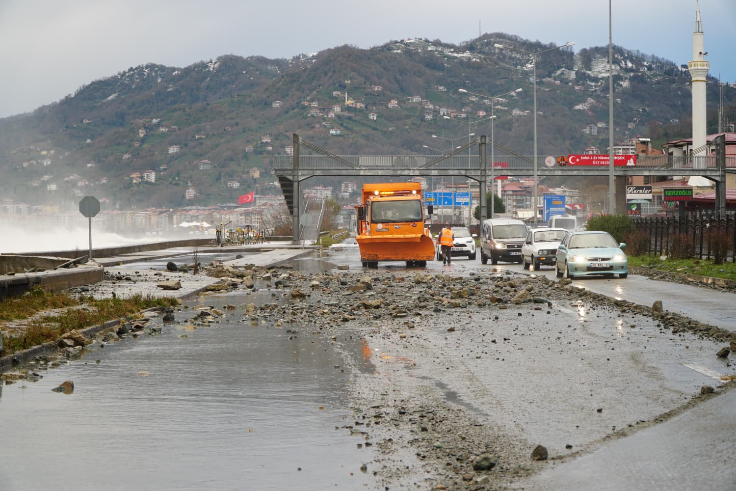 R I Z E D E F I R T I N A D A L G A L A R S A H I L Y O L U N A U 1087661 322850