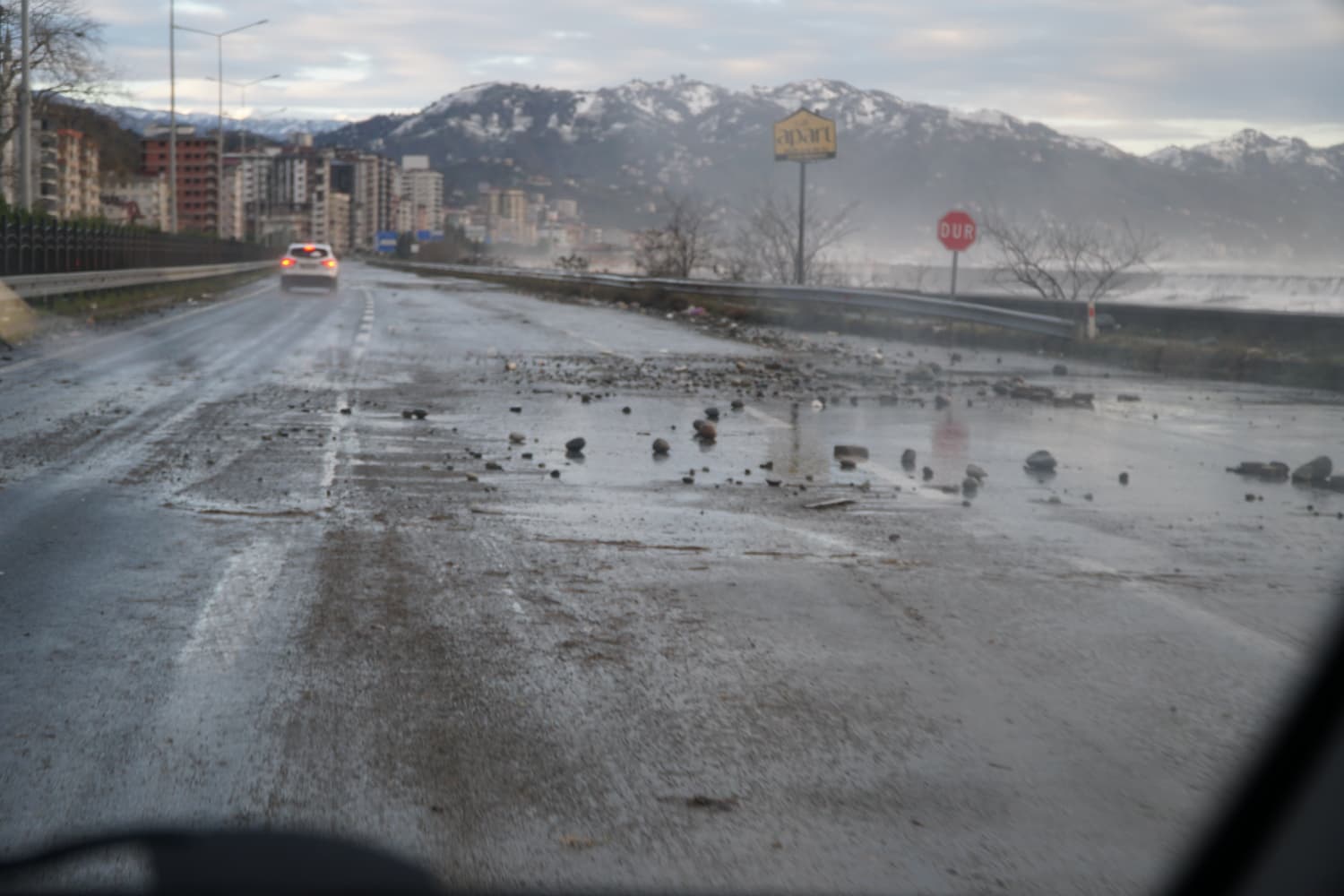 R I Z E D E F I R T I N A D A L G A L A R S A H I L Y O L U N A U 1087665 322850