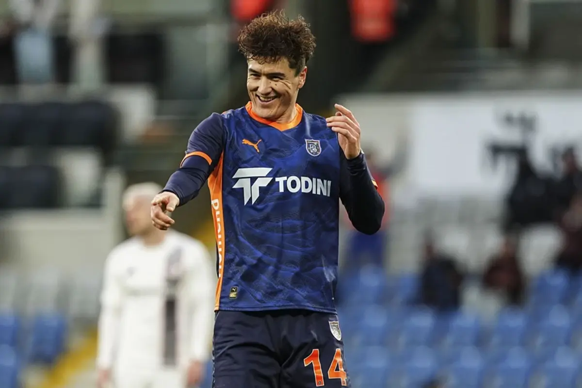 Rams Basaksehir Gaziantep Fk Yi Gole Bogdu 19381080 4256 Amp