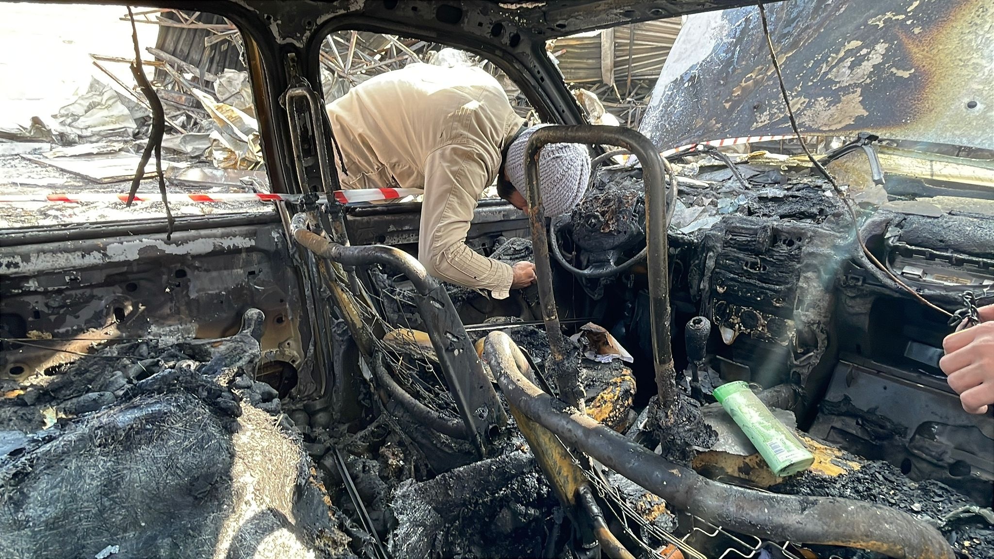 S A N T I Y E A L A N I N D A 1 K O N T E Y N E R I L E 4 A R A C 1074759 318903