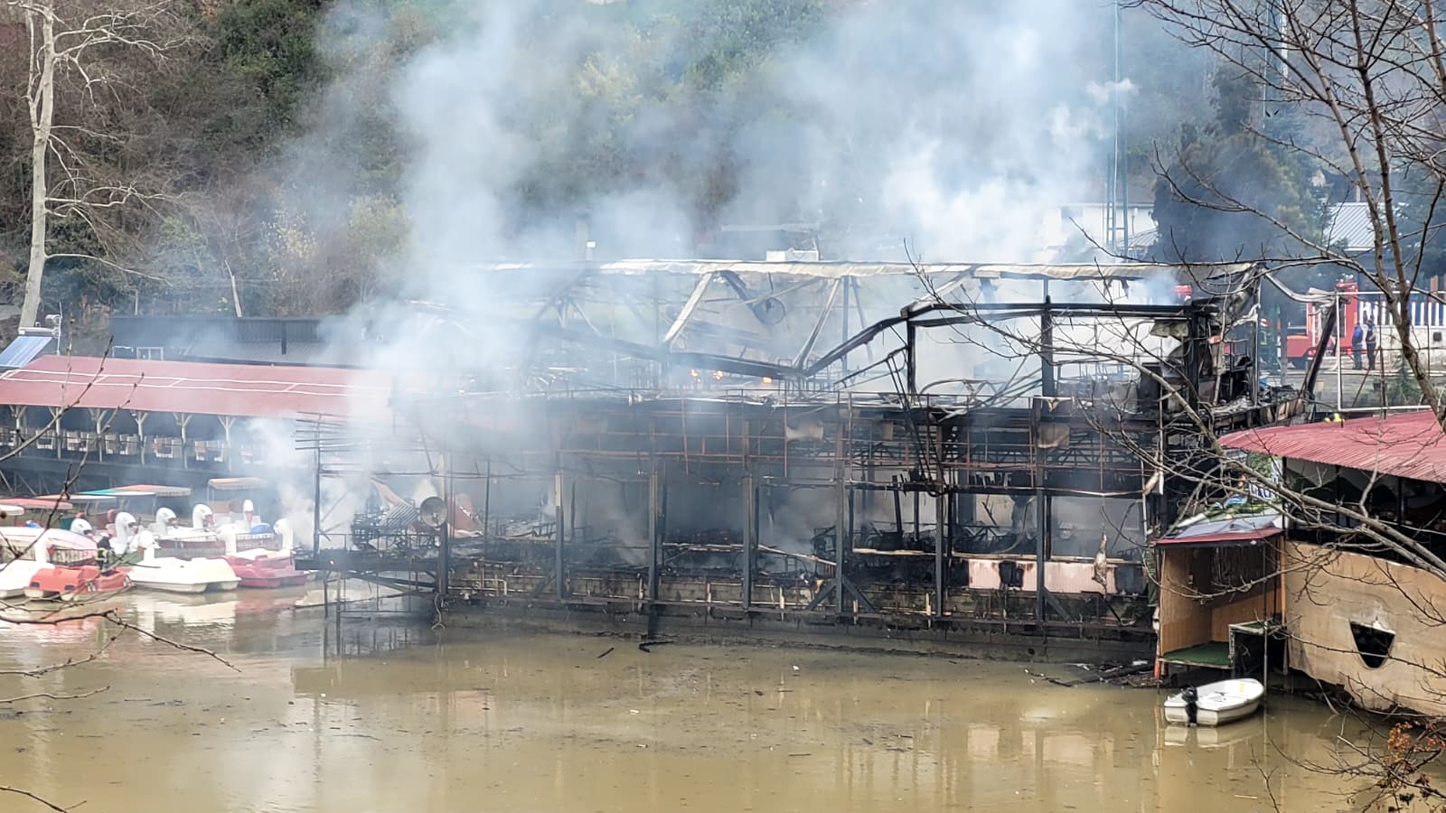 S E R A G O L U K I Y I S I N D A K I T U R I S T I K T E S I S Y A N 1089535 323416