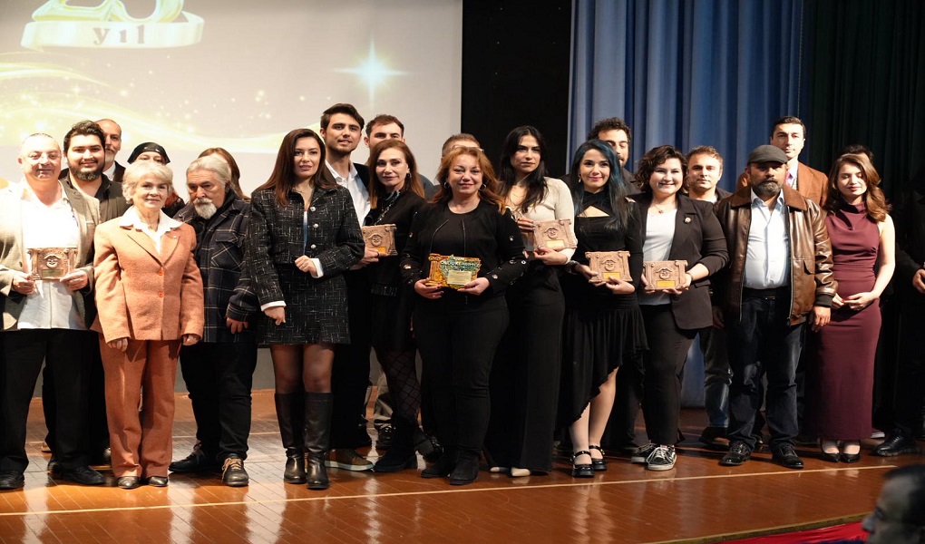 T B S T D I R E K L E R A R A S I S E Y I R C I O D U L L E R I’ N D E N 1051707 312074