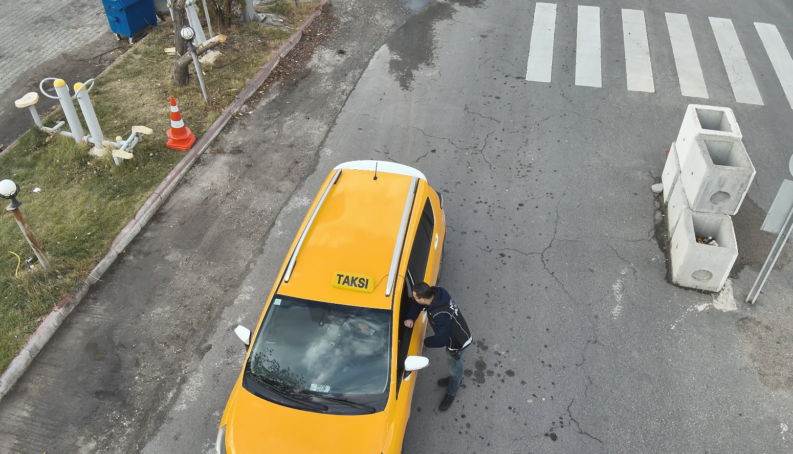 T E L E F O N L A 5.5 M I L Y O N T L D O L A N D I R A N S U P H E 1043906 309800