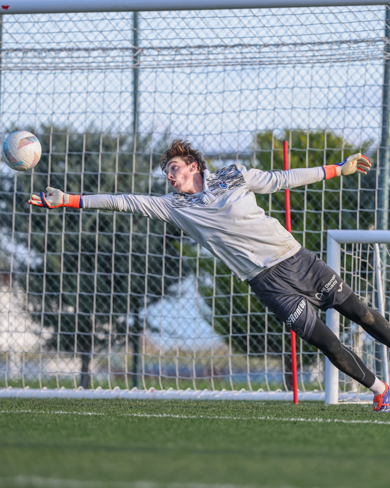 T R A B Z O N S P O R L U O N U R A L P C E V I K K A N A V R U P A N 1070486 317656