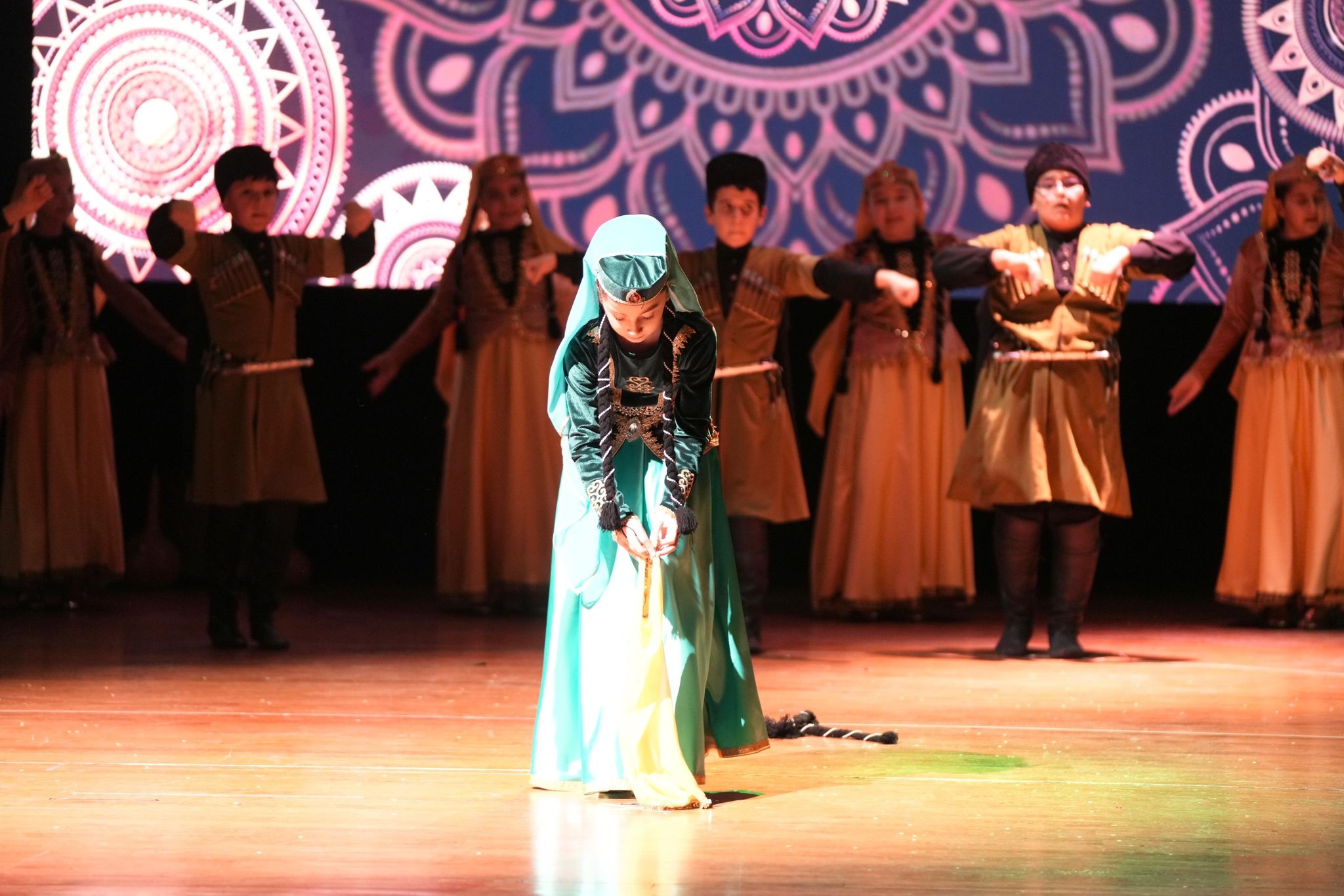 U M R A N I Y E’ D E ‘ H A L K O Y U N L A R I D O G U G E C E S I’ 1063460 315539