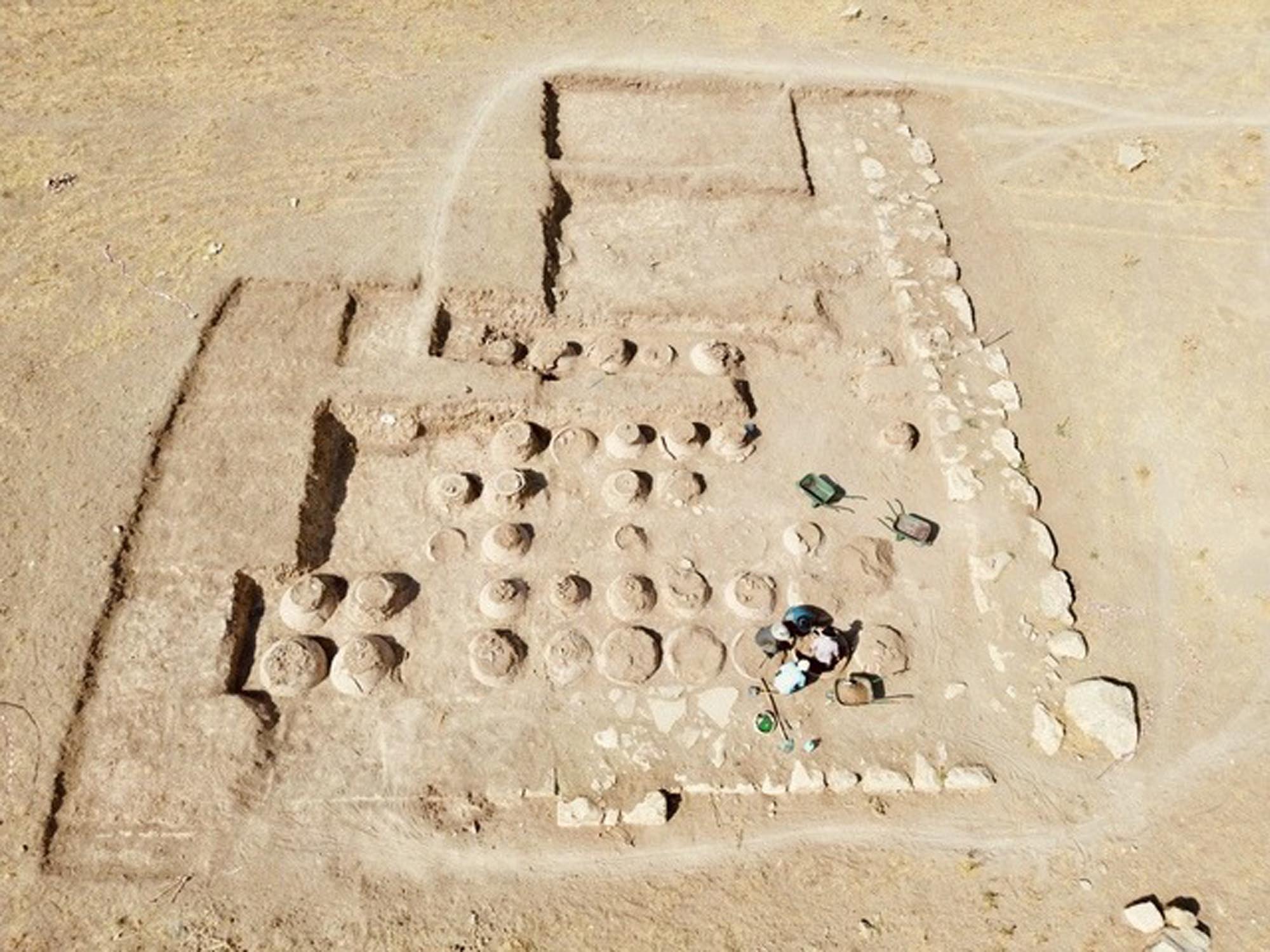 U R A R T U D O N E M I C I V I Y A Z I L I 76 P I T H O S 202 1089149 323318