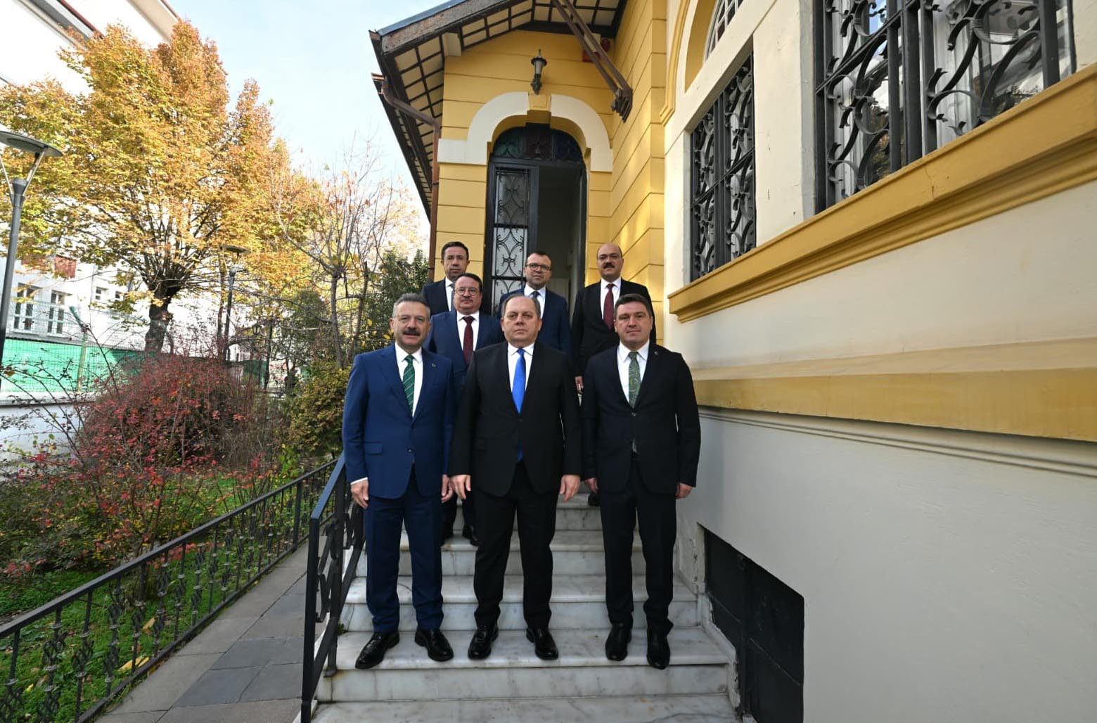 Y A R G I T A Y B A S K A N I K E R K E Z D E N E S K I S E H I R A D 1048013 310984