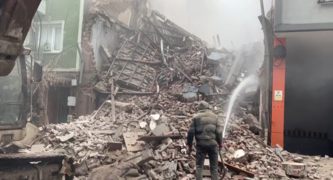 Y I K I M I N A Z E M I N D E N B A S L A N A N 4 K A T L I B I N A N 1064357 315799