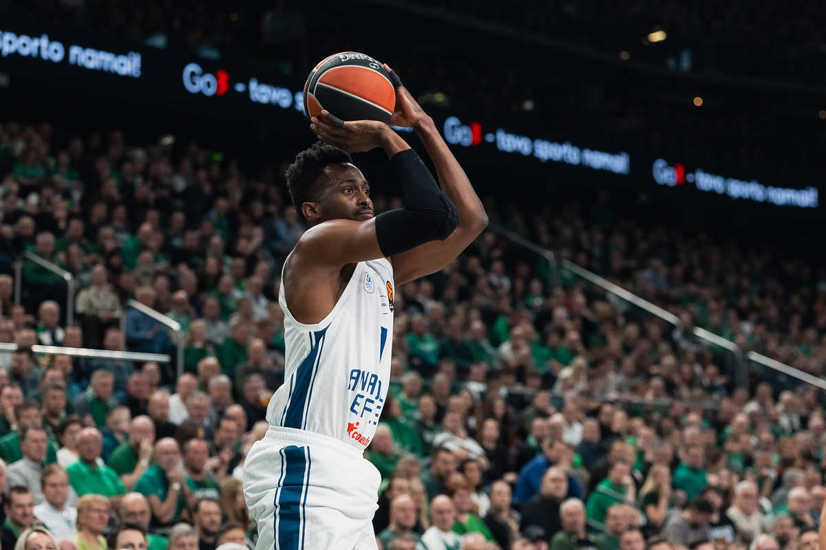 Zalgiris Kaunas Anadolu Efes 64 87 1068212 316986 (1)