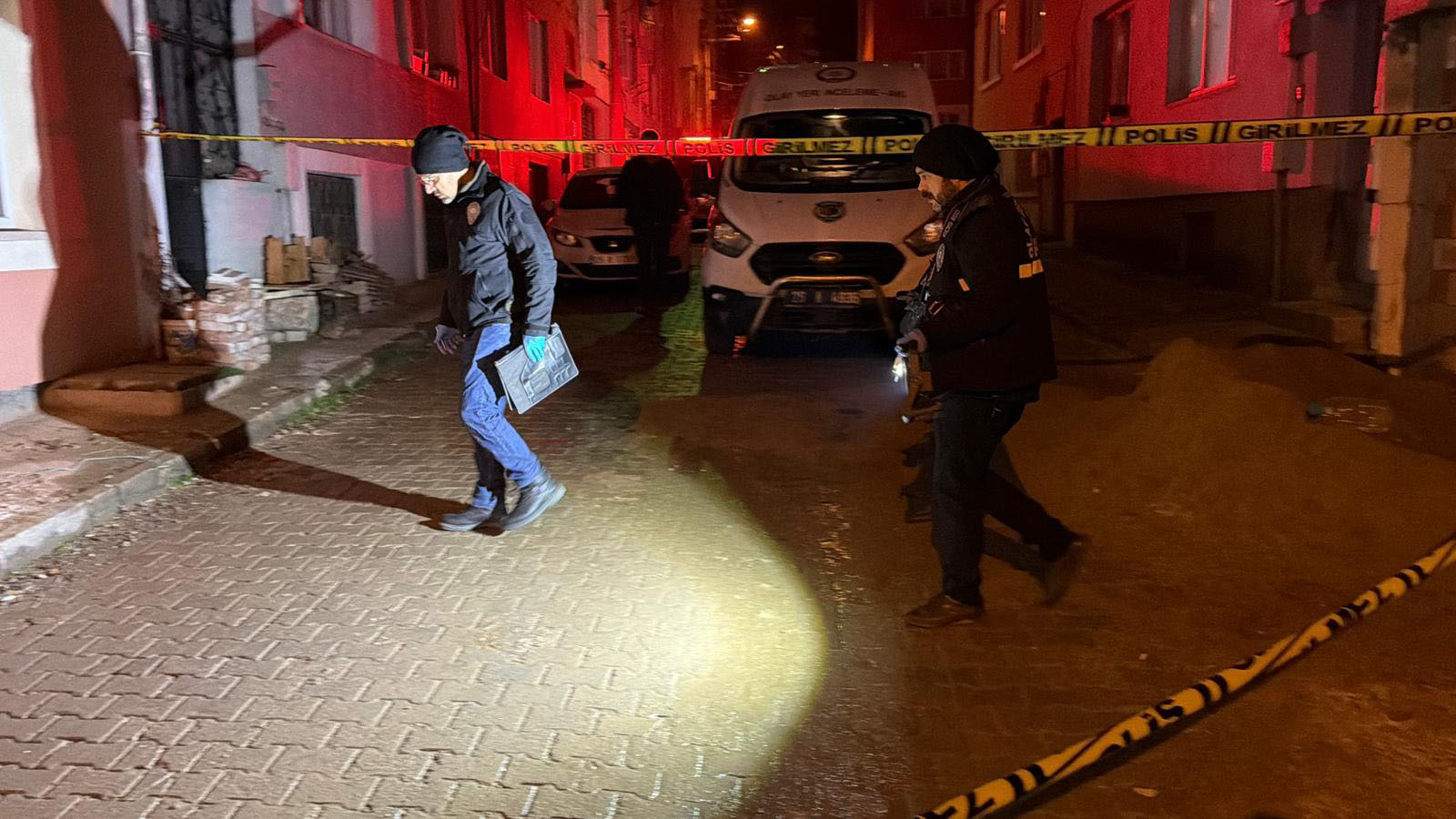 3’ U N C U K A T T A N D U S U P A G I R Y A R A L A N D I 1129888 335485