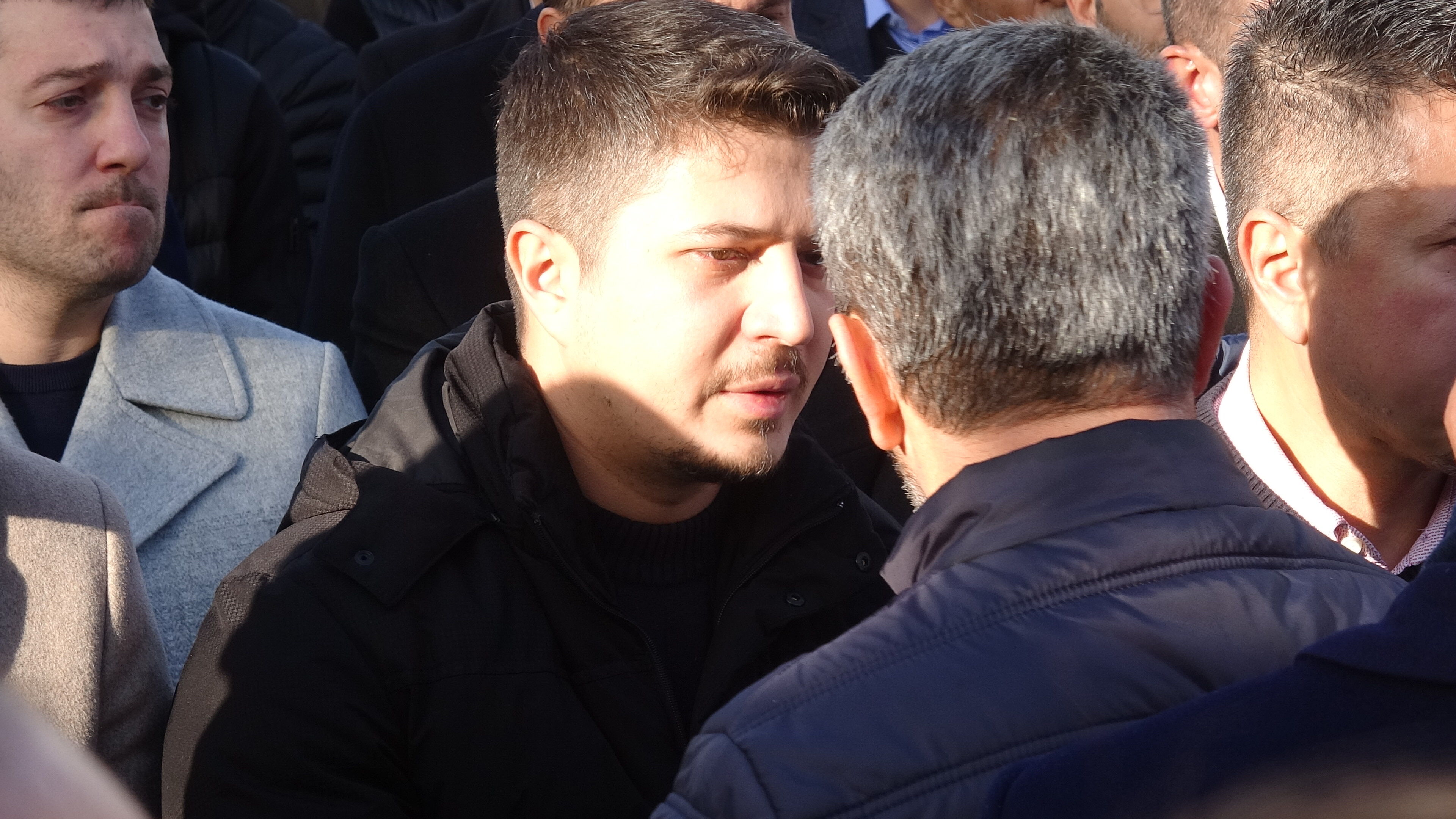 A K P A R T I L I O Z B O Y A C I N I N A C I G U N U 1100913 326828