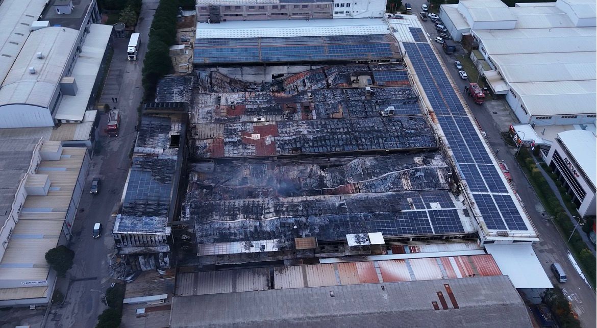 A L E V L E R E M U D A H A L E E D E N 12 I T F A I Y E C I D U M A 1139576 338376