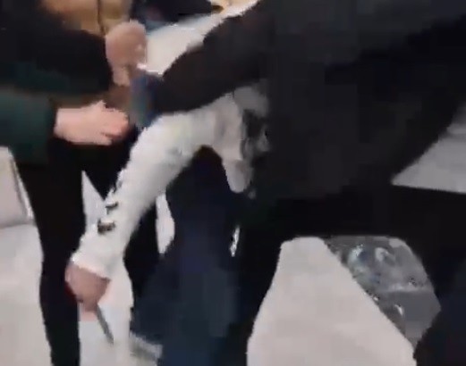 A N K A R A D A A L I S V E R I S M E R K E Z I N D E B I C A K L I K 1122982 333258-1