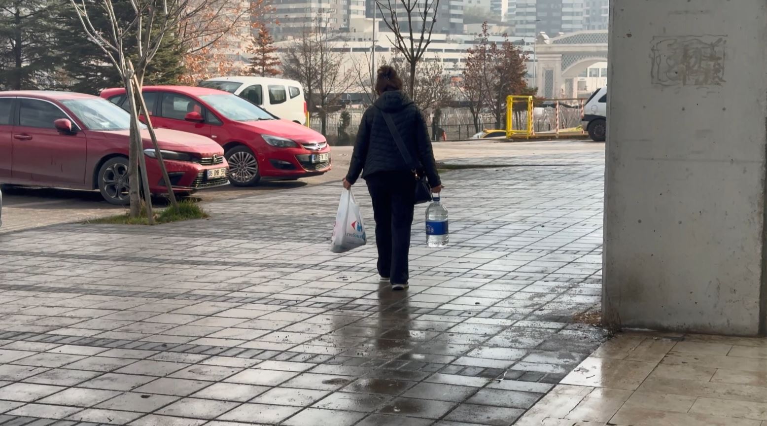 A N K A R A D A K E S I N T I N E D E N I Y L E M A R K E T L E R D E N 1102772 327319