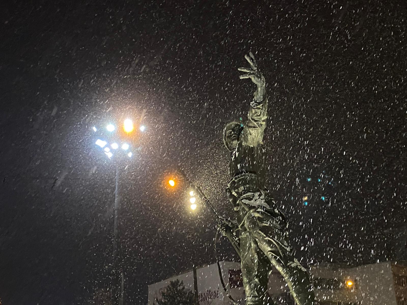 A N K A R A D A Y E N I Y I L I N I L K G U N U N D E K A R Y A G 1091704 324072