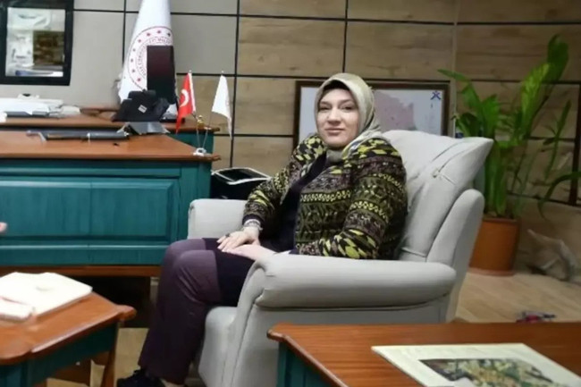 Ak Parti̇li̇ Kadin Ölü