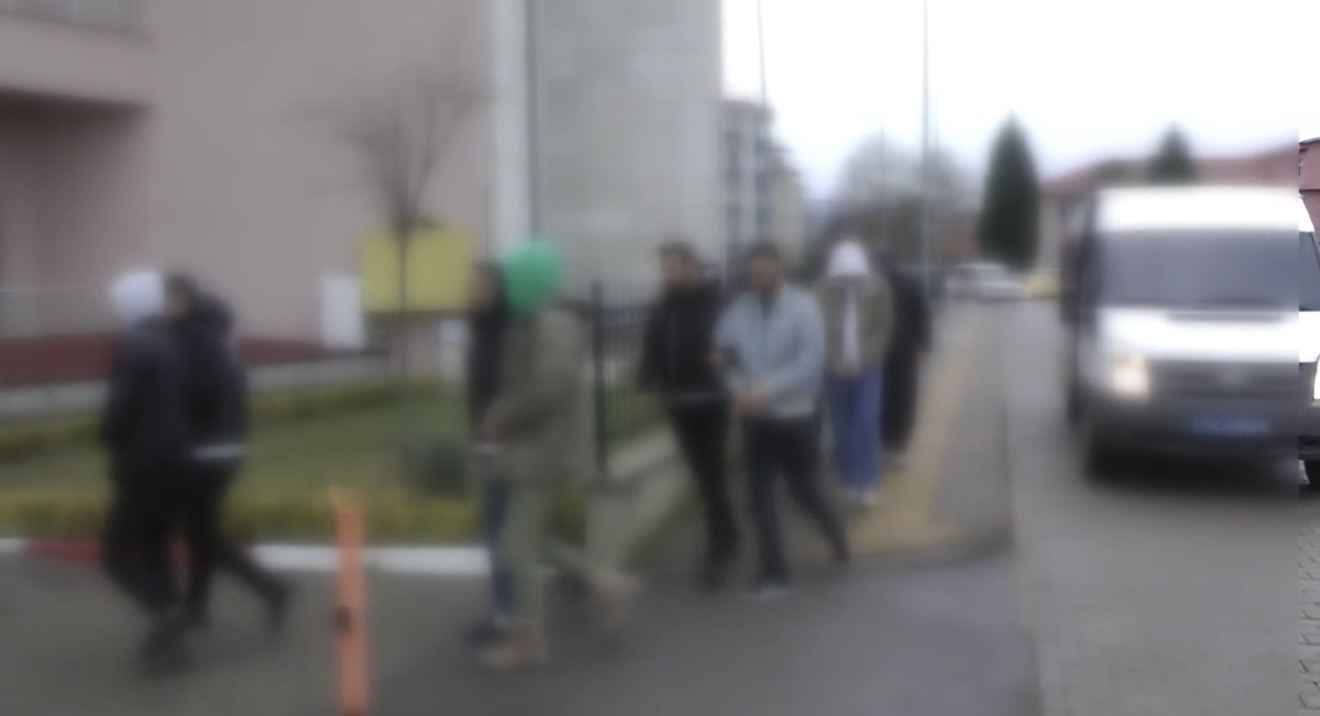 B A R T I N D A U Y U S T U R U C U O P E R A S Y O N U N D A 6 T U T 1106979 328640