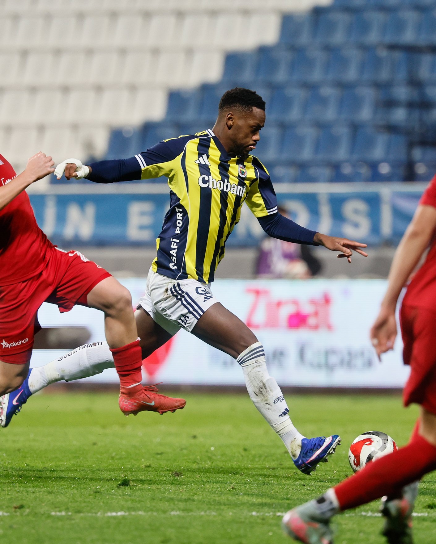 B E Y O G L U Y E N I C A R S I – F E N E R B A H C E 1 F 1115731 331237