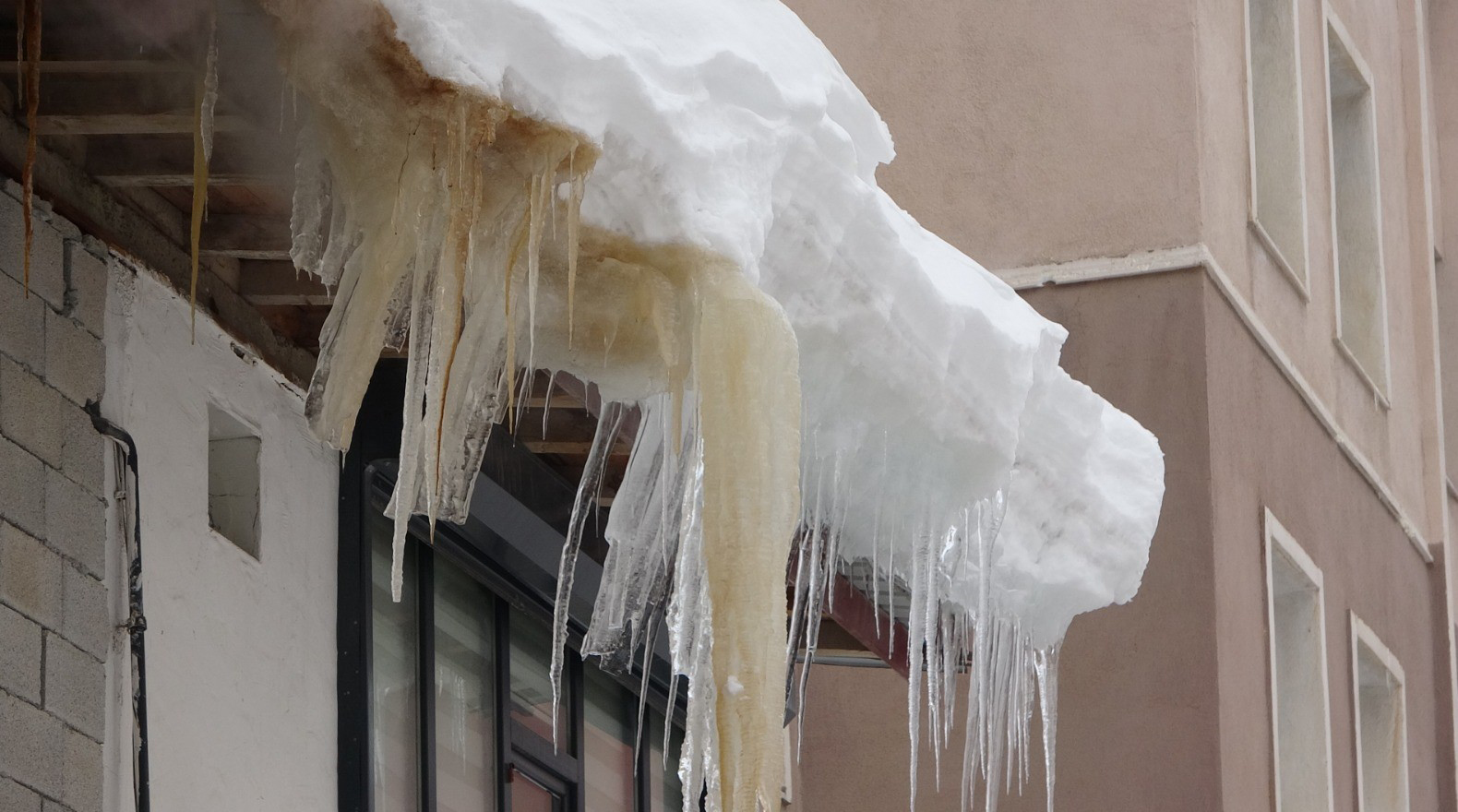 B I T L I S T E C A T I L A R D A K I B U Z S A R K I T L A R I N I N 1129950 335511