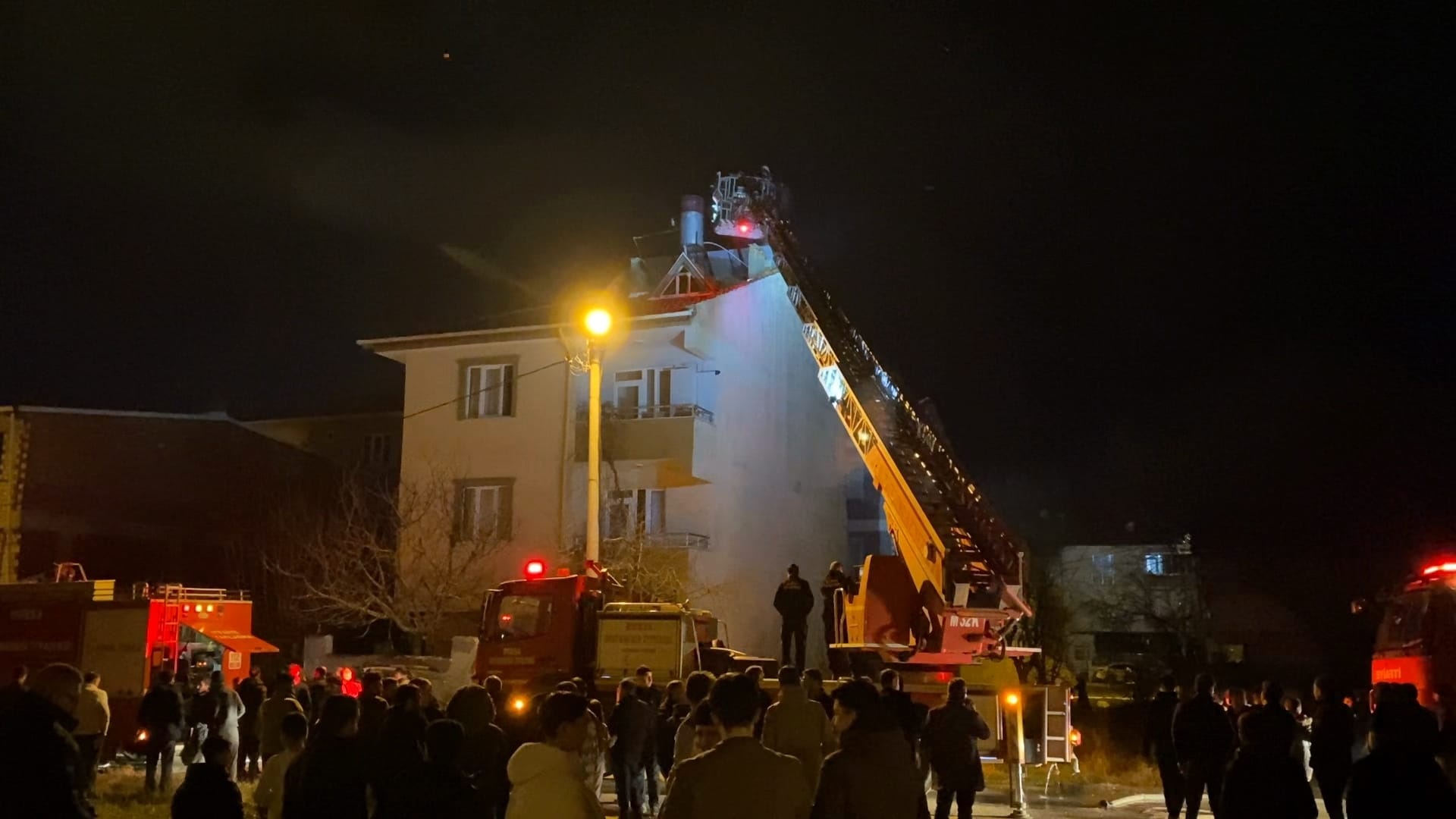 B U R S A D A U C K A T L I B I N A N I N C A T I S I Y A N D I 1137634 337752