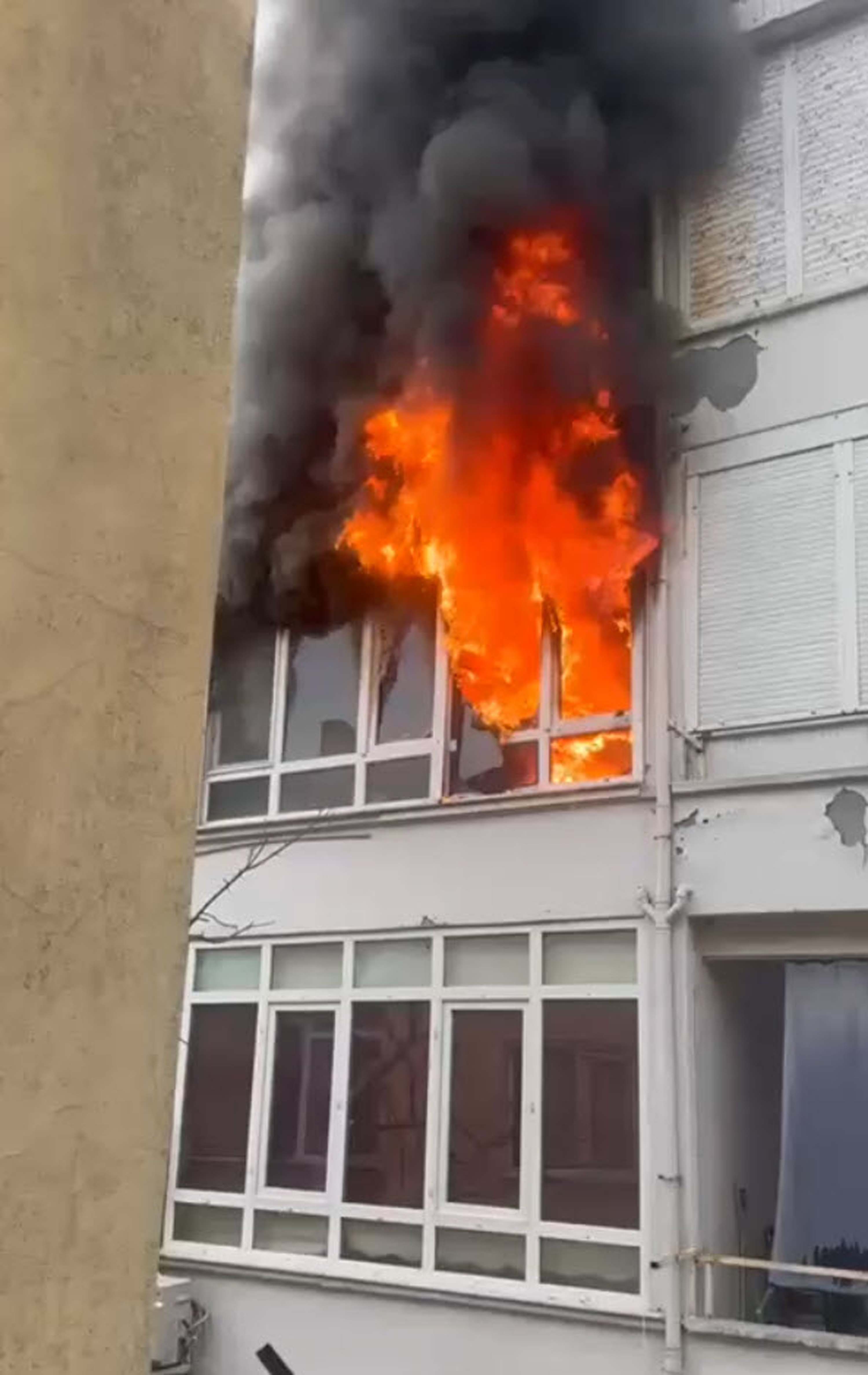 B U Z D O L A B I N I N M O T O R U N D A K I P A T L A M A Y L A C I K A 1127496 334660