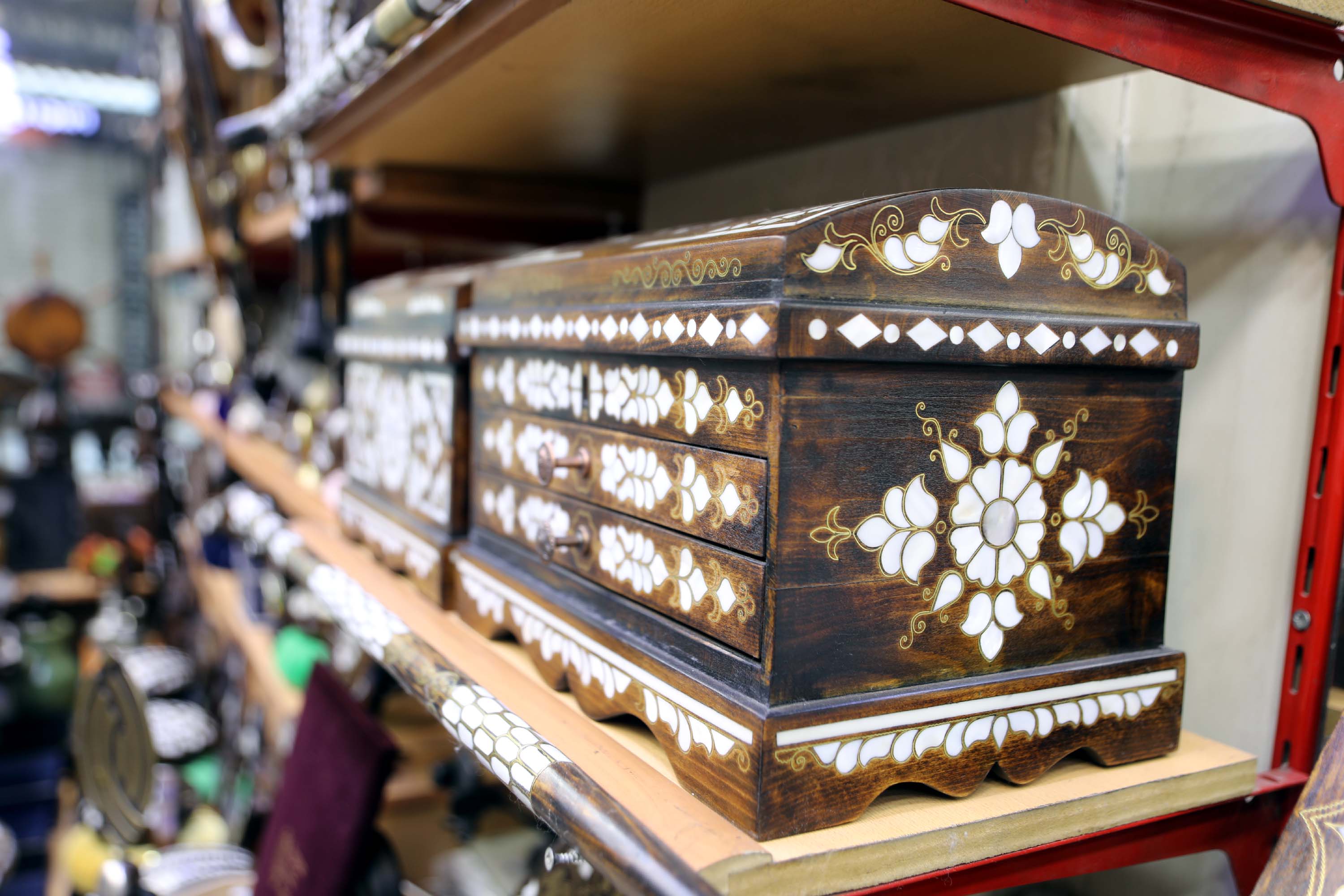 C I R A K O L A R A K B A S L A D I G I M E S L E G I N D E ‘ Y A S A Y 1130617 335690