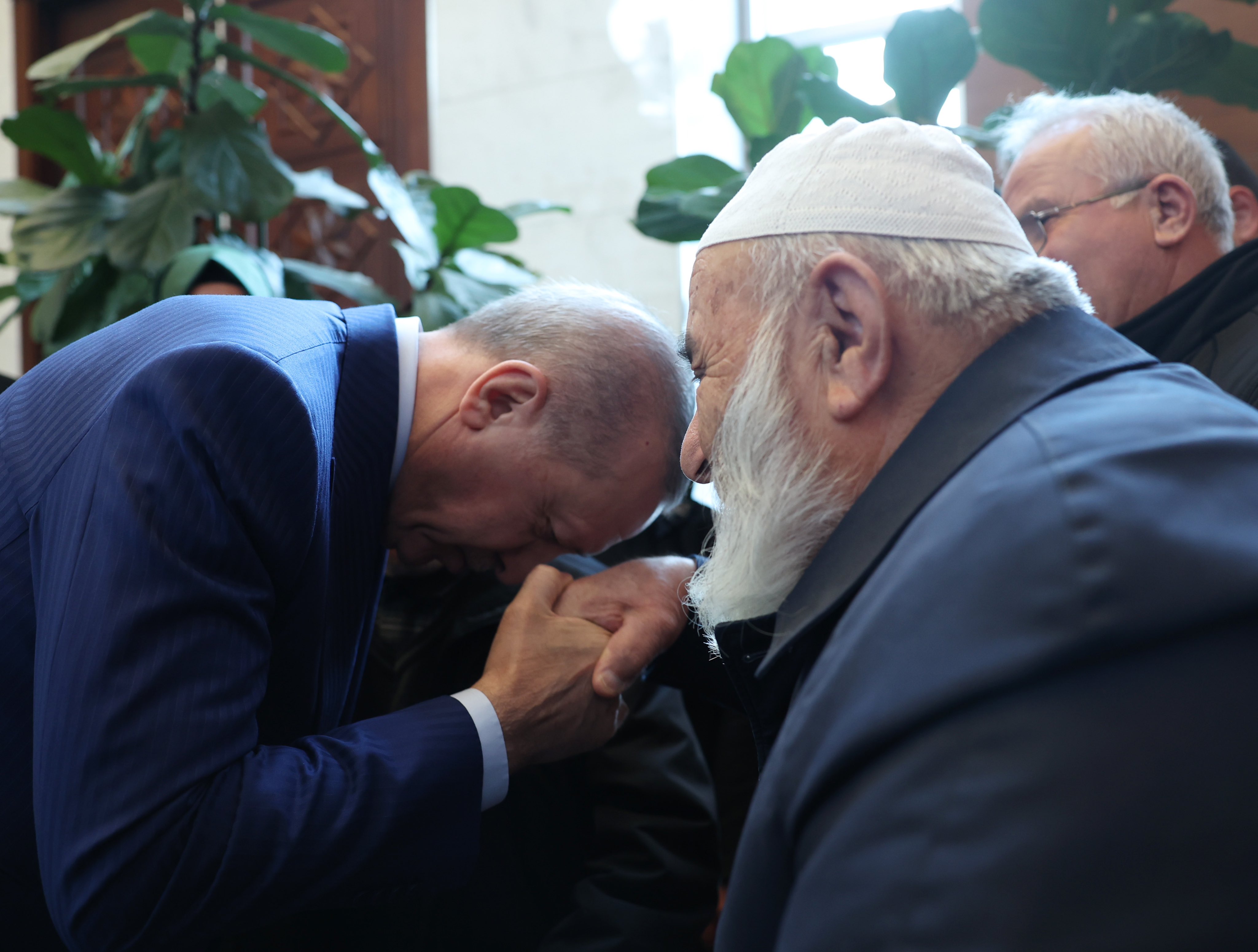 C U M H U R B A S K A N I E R D O G A N D U Z C E L I V A T A N D A S L 1111808 330001