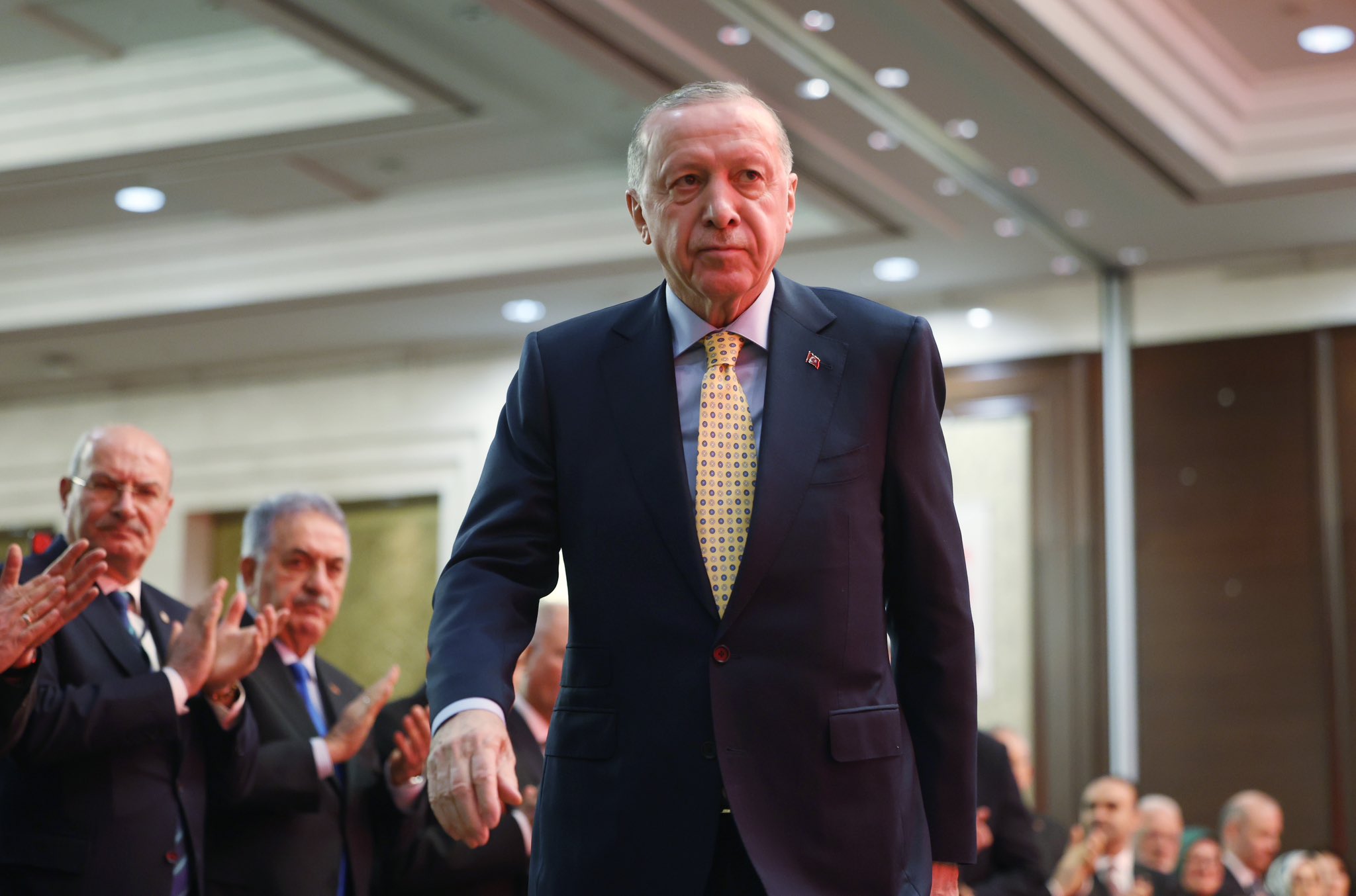 C U M H U R B A S K A N I E R D O G A N S O N U N D A B U Y U K V E 1129314 335312