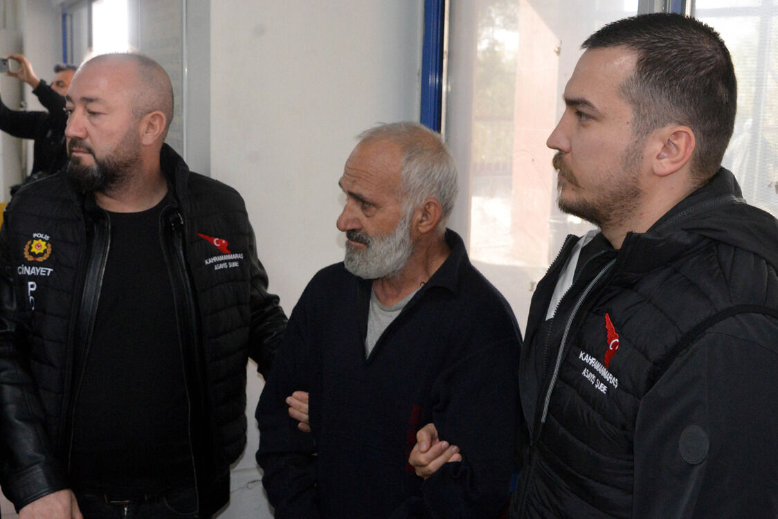 Cifte Cinayet Davasinin Tanigi Mezarda 1105353 328123 (1)