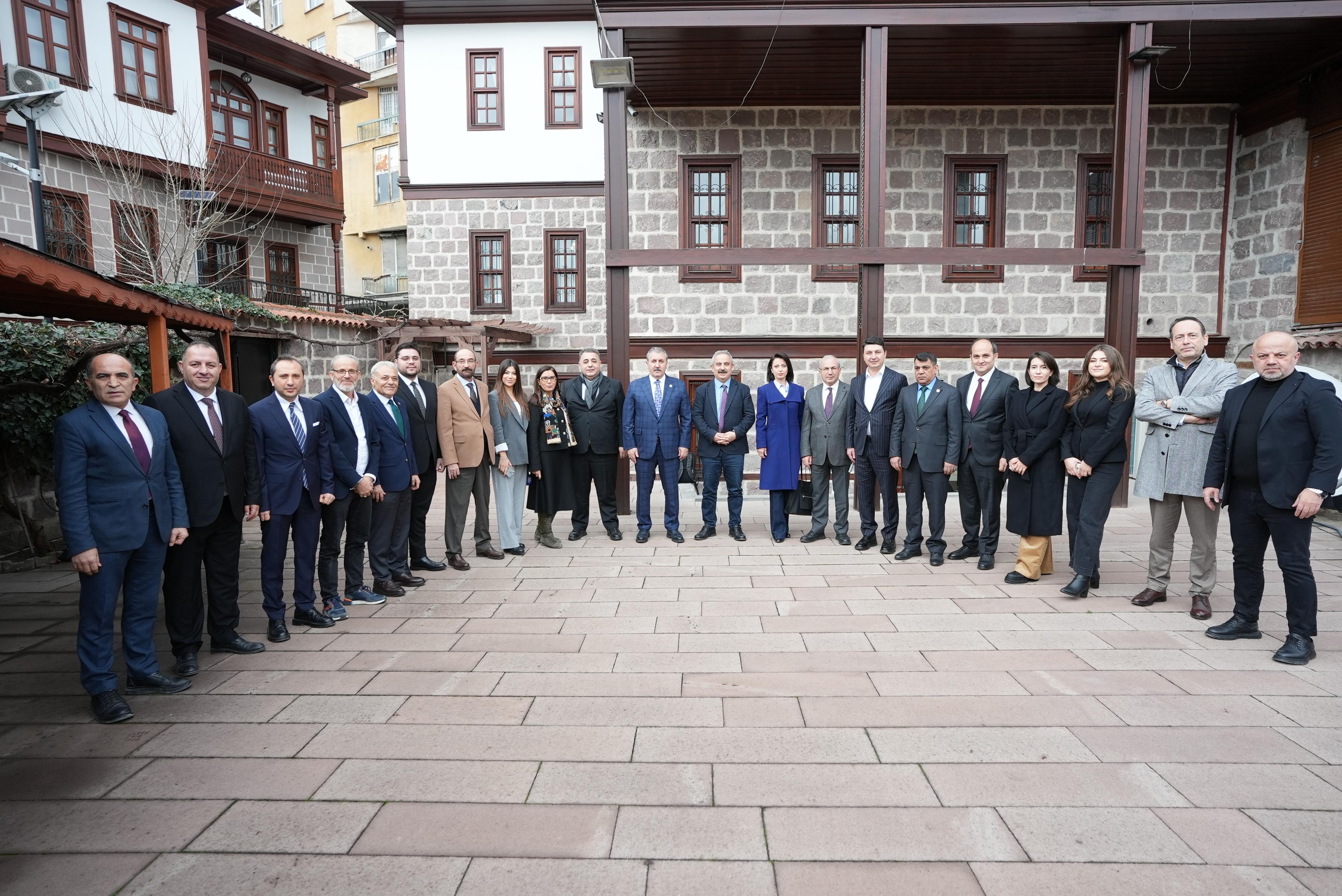 D E S T I C I S E C I M Y A S A S I Y L A I L G I L I B I R T A K I M 1104492 327866