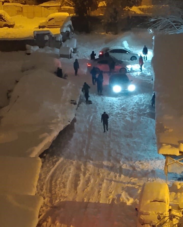 D I Y A R B A K I R’ D A K A R E S A R E T I 1091880 324106