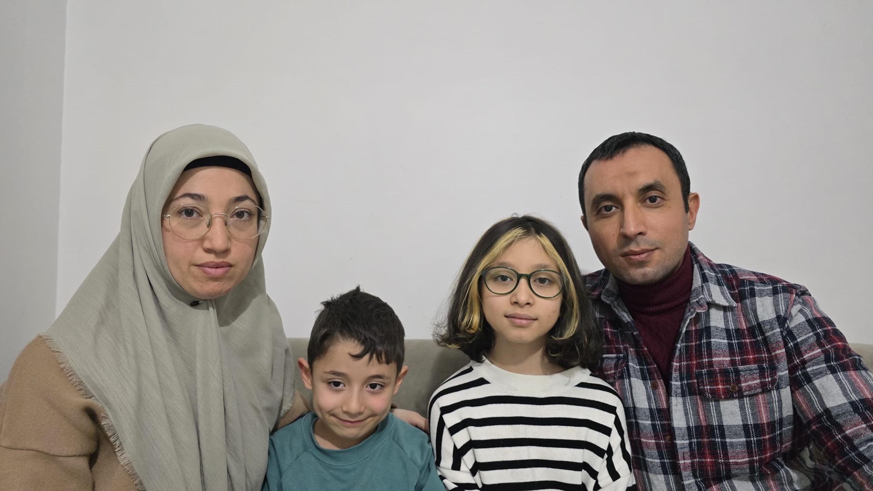 D M D L I C A F E R I C I N D E S T E K C A G R I S I B U Y O L 1117659 331861