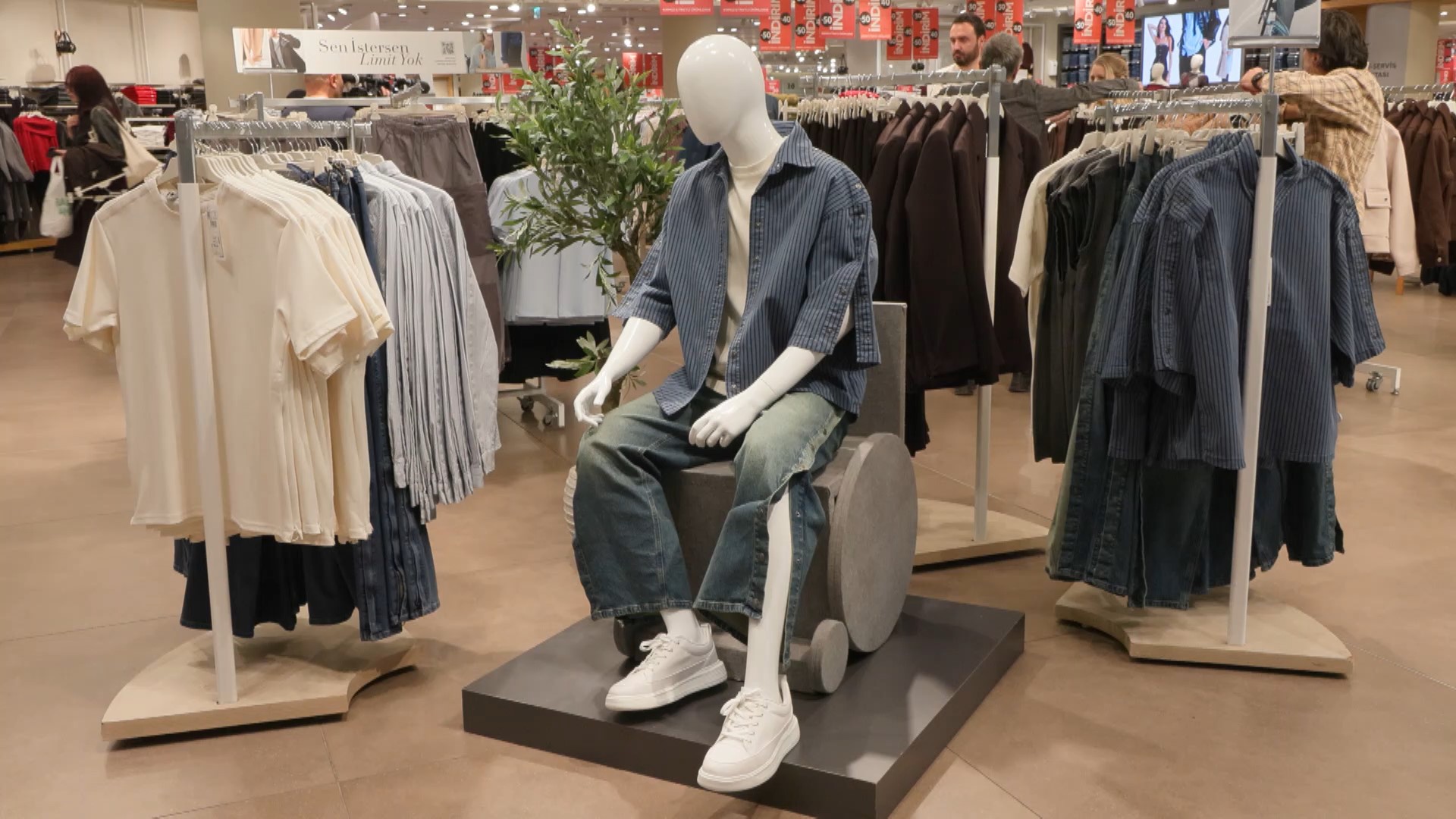 E N G E L L I B I R E Y L E R I C I N T A S A R L A N A N G I Y I M K 1135318 337043