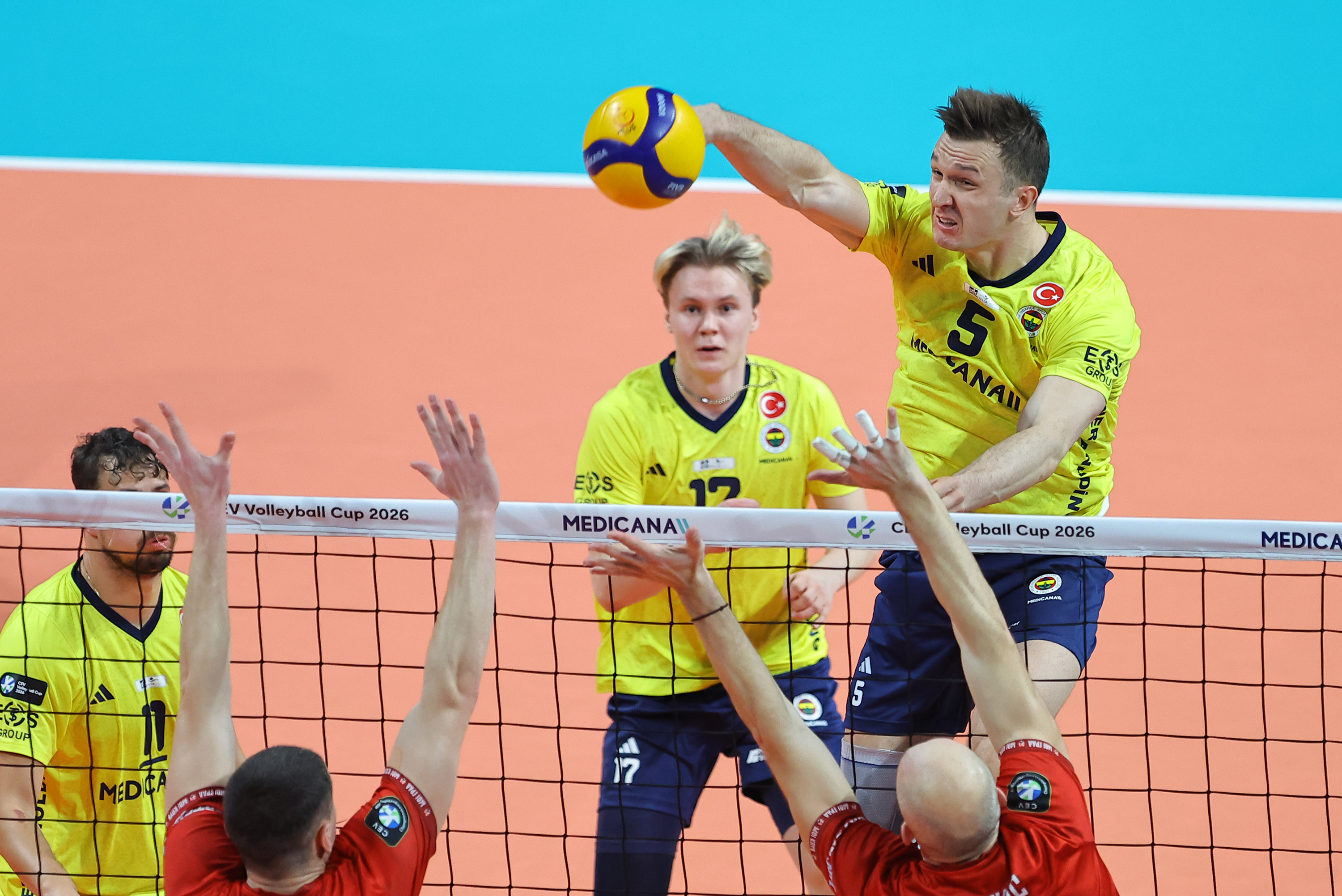 F E N E R B A H C E M E D I C A N A C E V K U P A S I’ N D A A D I N 1103142 327482