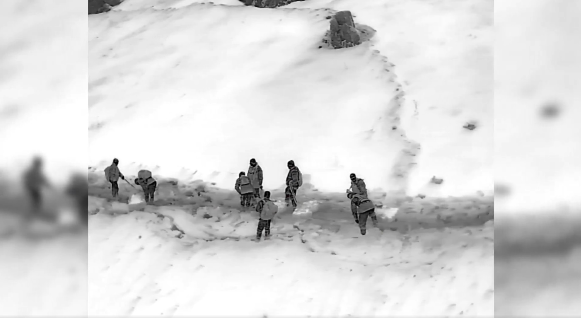 H A K K A R I D E 860 K I L O U Y U S T U R U C U M A D D E E L E 1128961 335181