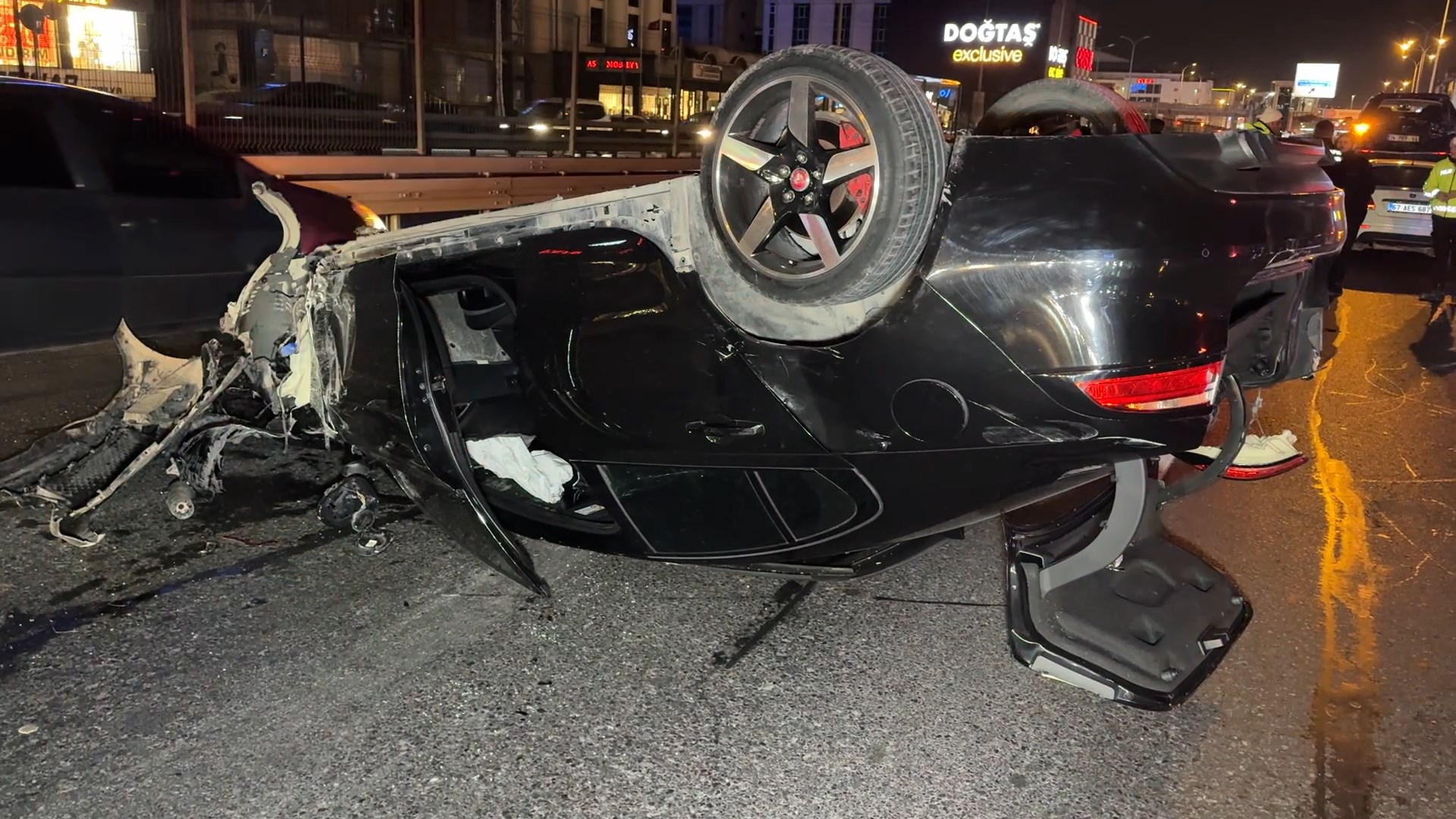 I S T A N B U L A V C I L A R’ D A A Y D I N L A T M A D I R E G I 1096755 325561