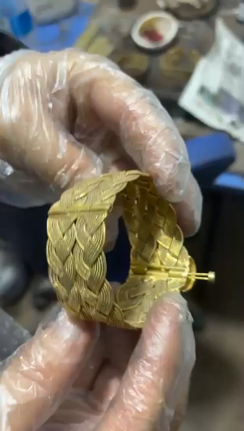 I S T A N B U L A V C I L A R’ D A G U Z E L L I K M E R K E Z I S U 1142508 339244