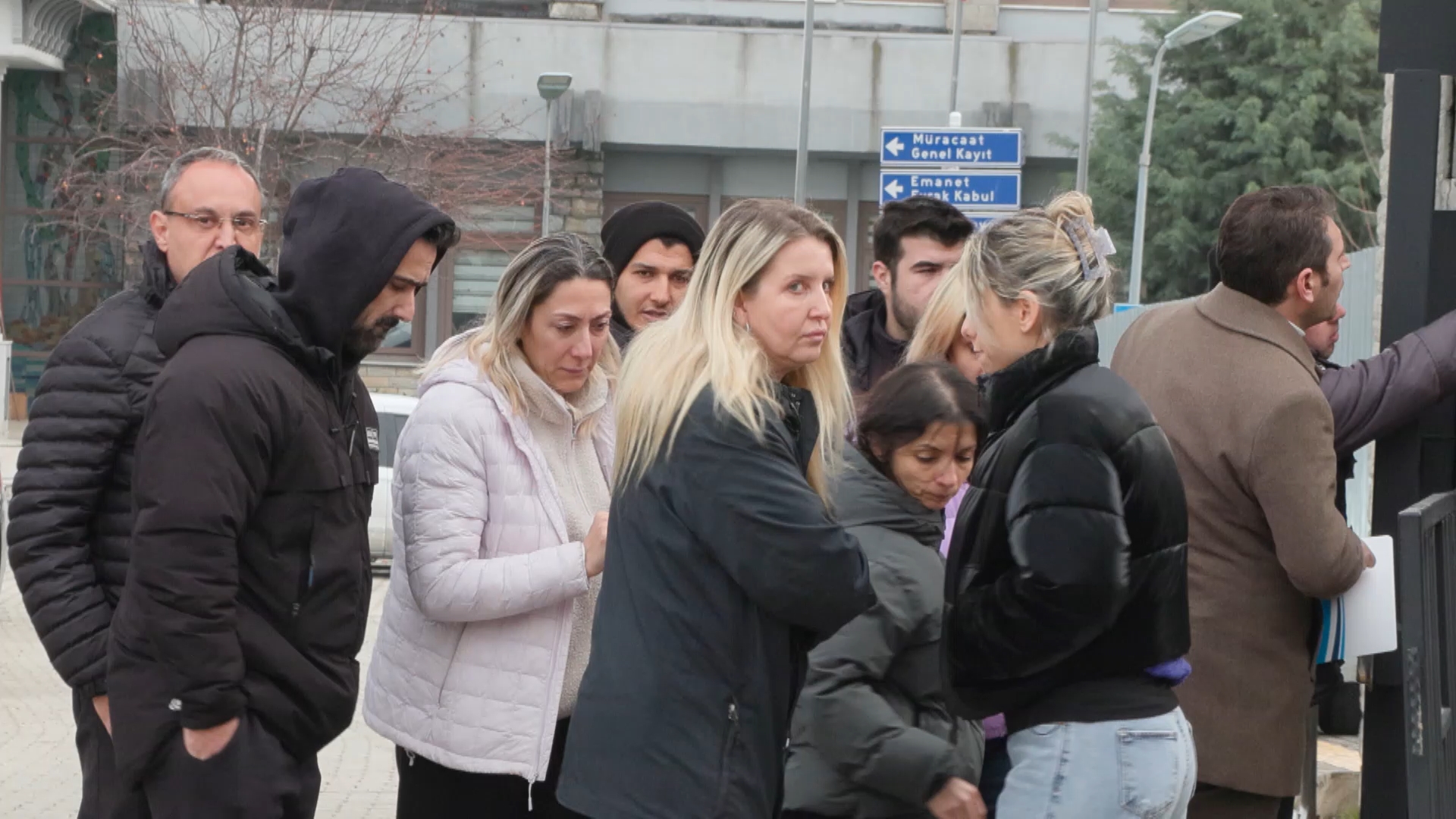 I S T A N B U L B A H C E L I E V L E R D E B A L K O N D A N D U S E 1127231 334577