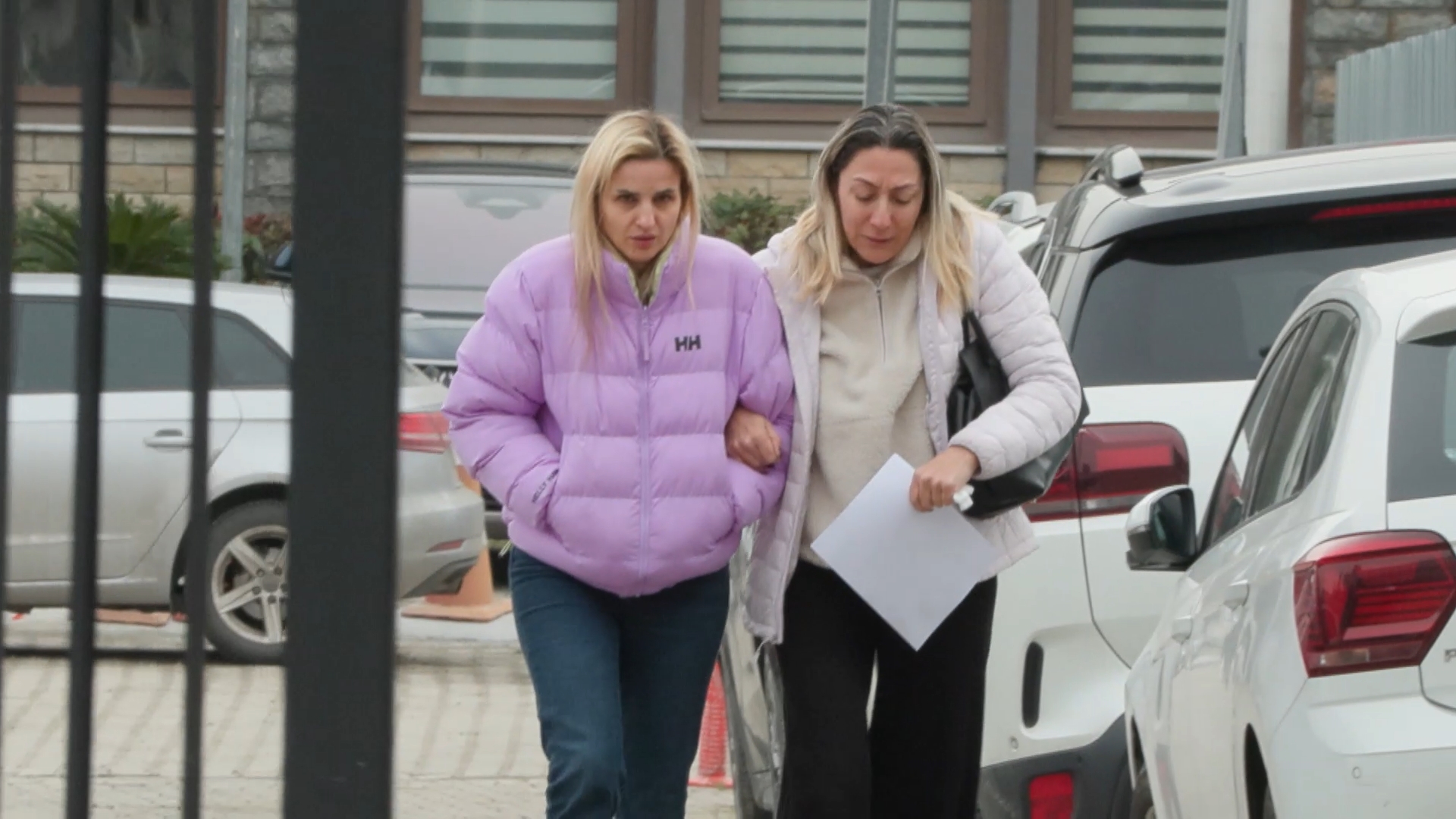 I S T A N B U L B A H C E L I E V L E R D E B A L K O N D A N D U S E 1127261 334577