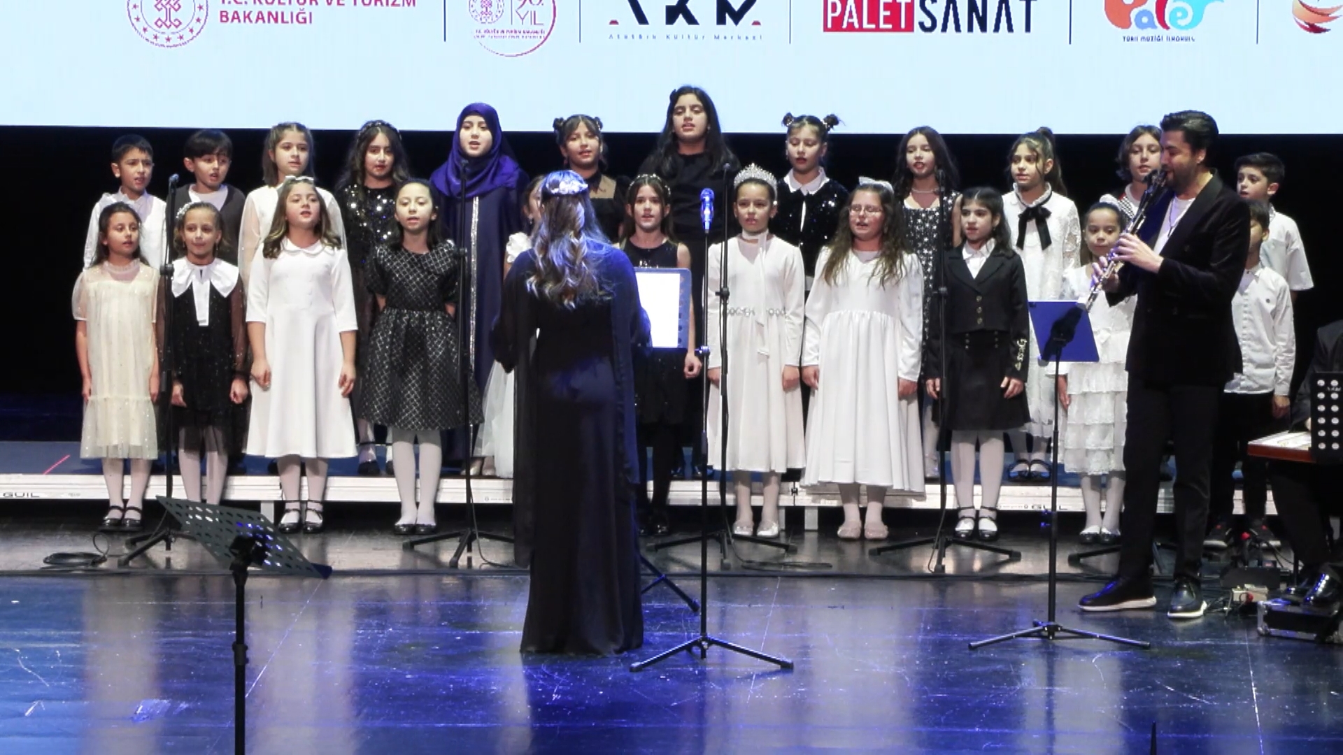 I S T A N B U L B A K A N E R S O Y B U Y A R I S M A C O C U K 1115679 331219