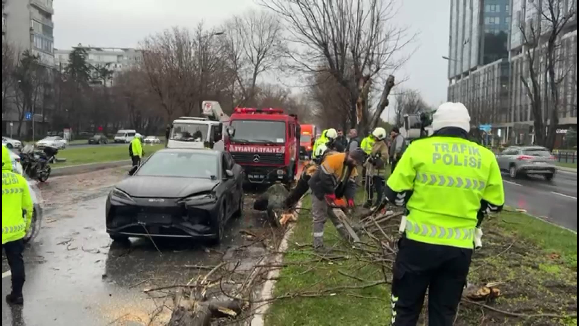 I S T A N B U L B A K I R K O Y D E R U Z G A R N E D E N I Y L E K 1103698 327634