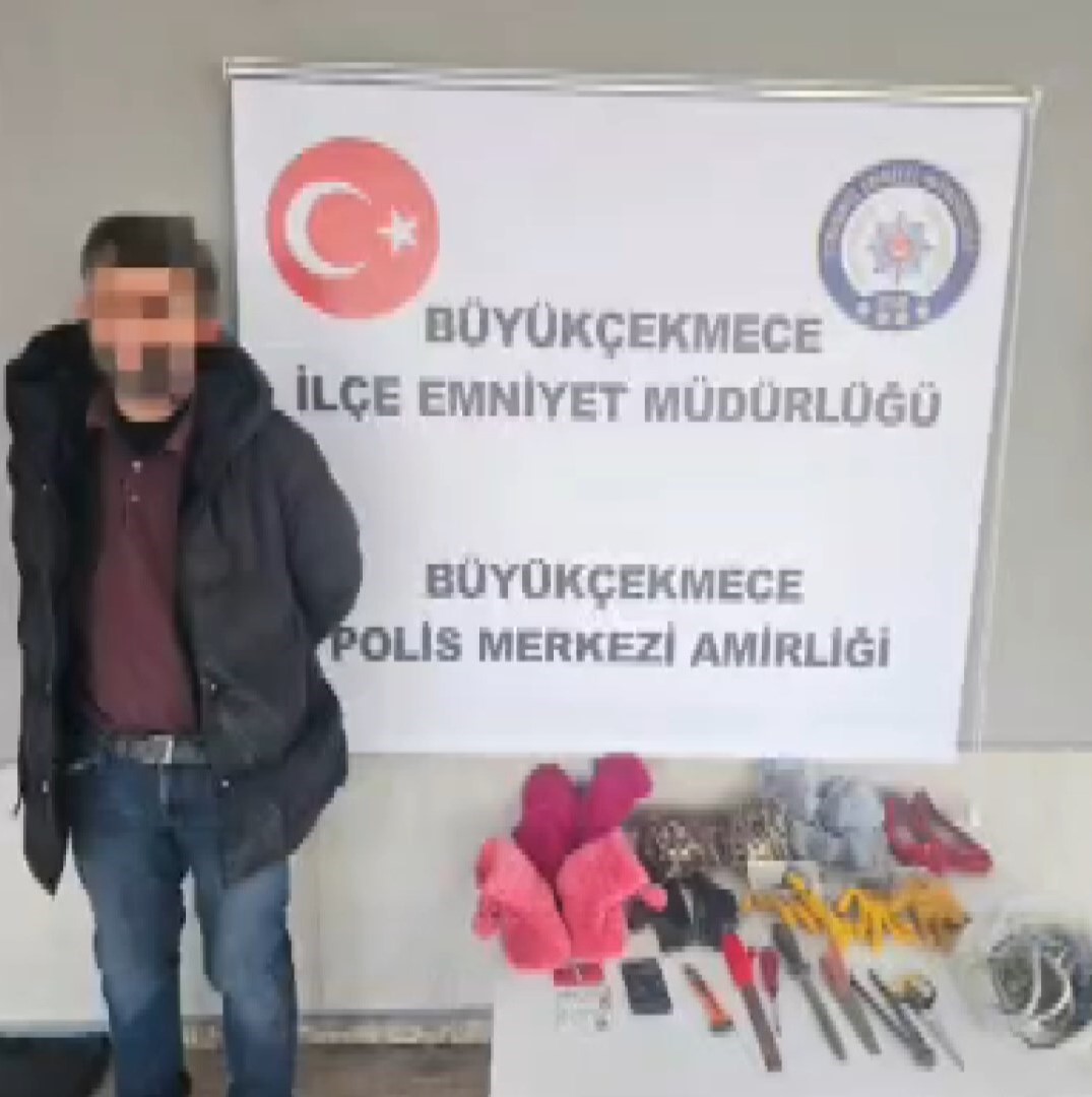 I S T A N B U L B U Y U K C E K M E C E’ D E S U S A Y A C I H I R S 1140293 338608