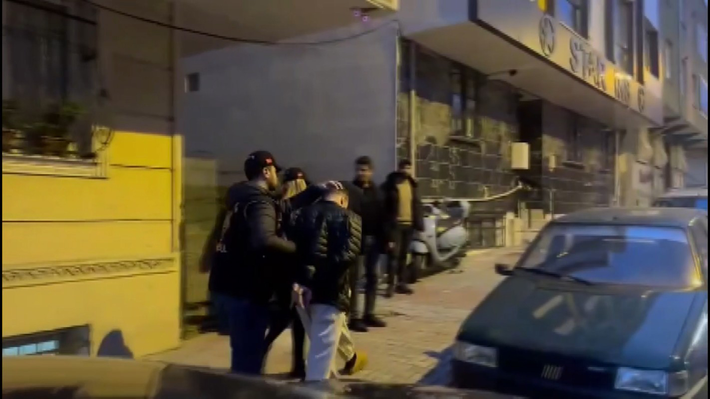 I S T A N B U L I S T A N B U L V E K O C A E L I D E F U H U S 1112313 330178